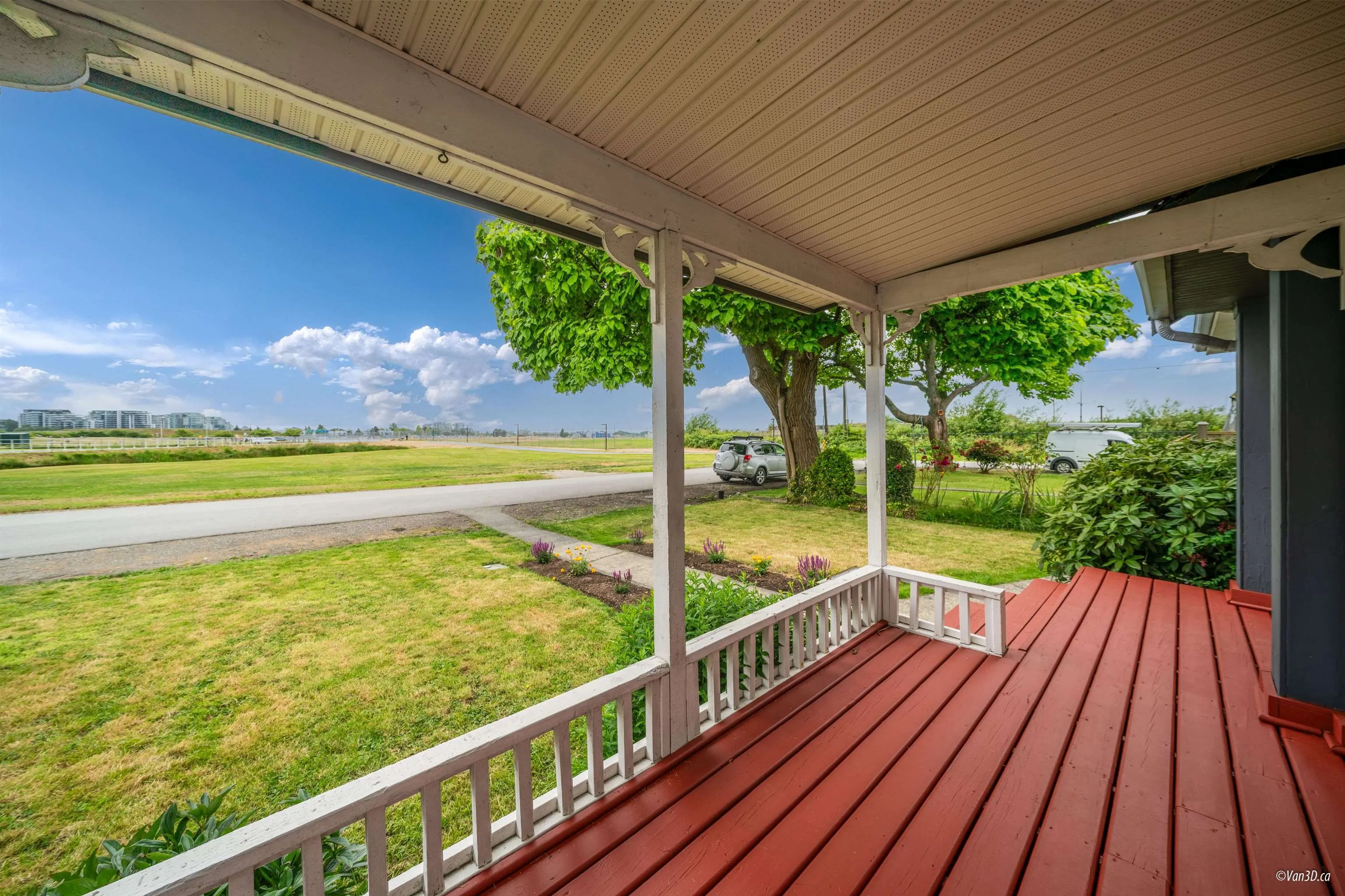 51 Catalina Crescent