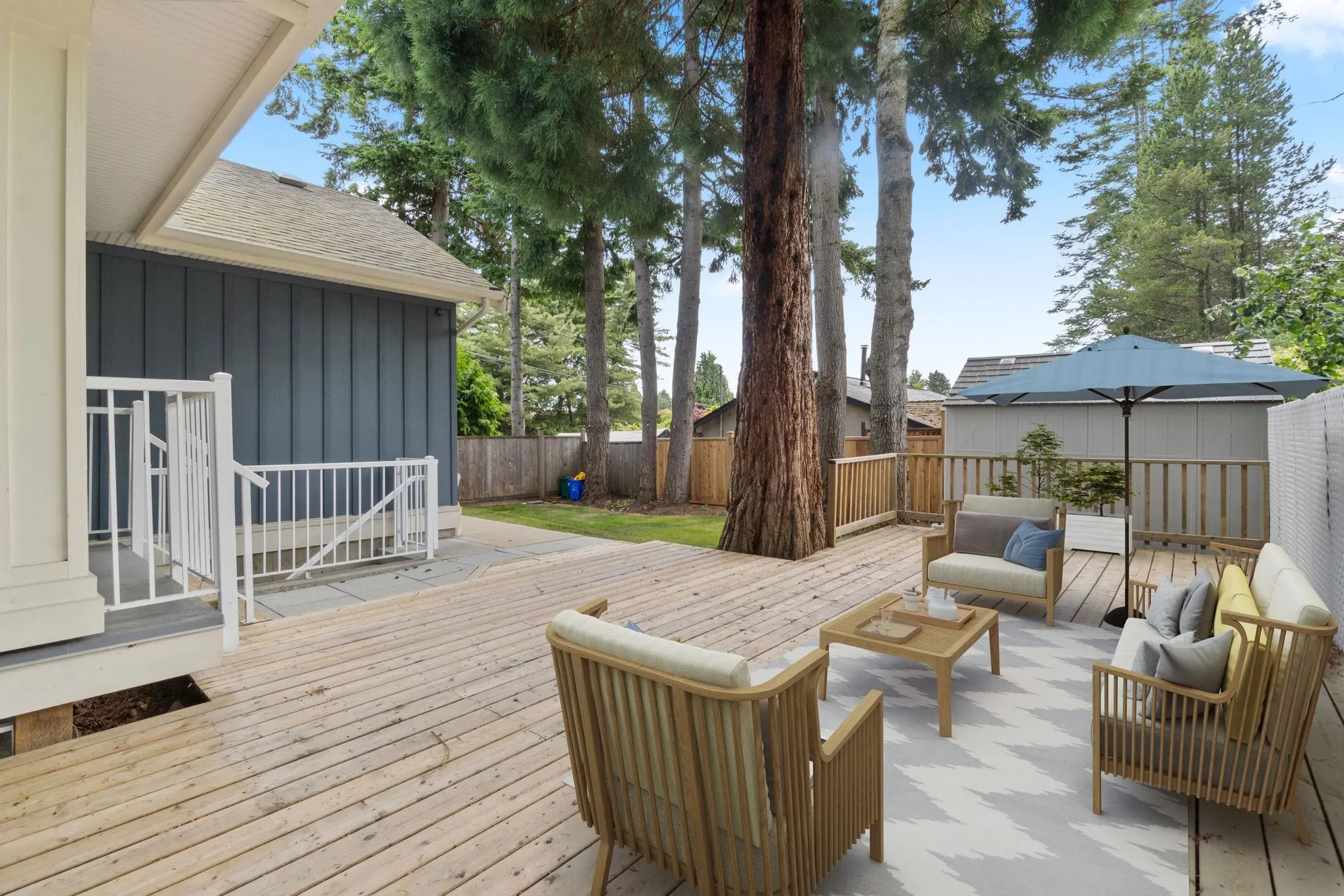 13668 North Bluff Road