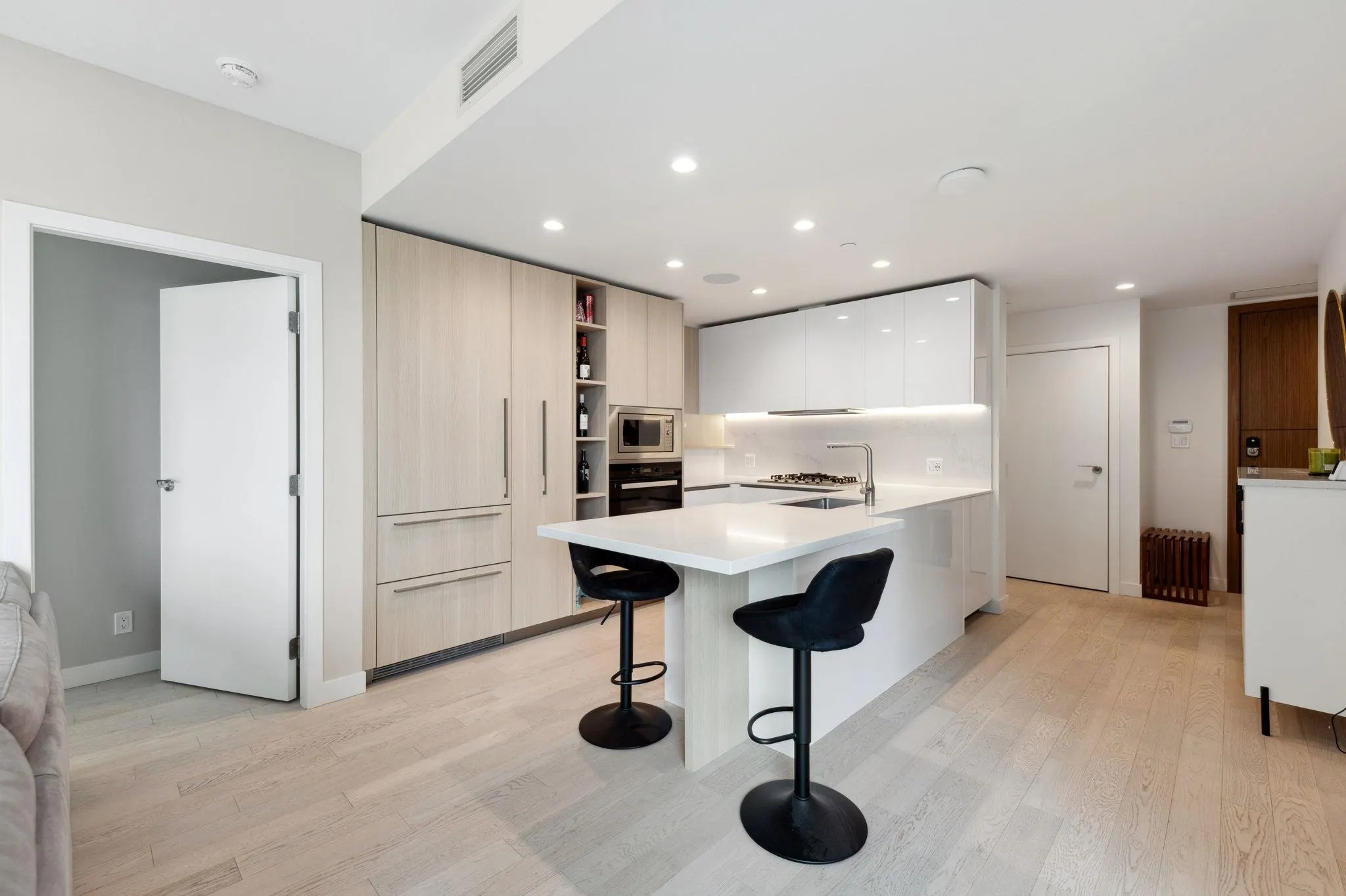 408 6811 Pearson Way