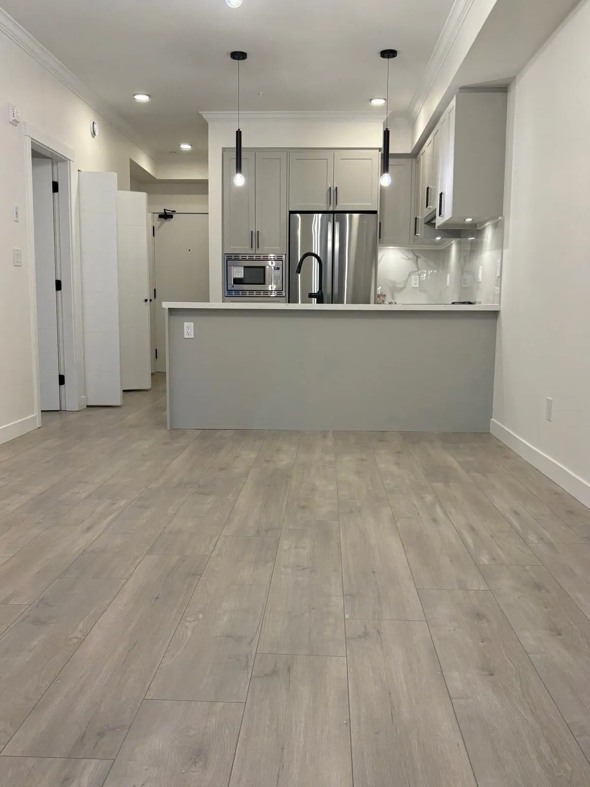 208 12109 223 Street