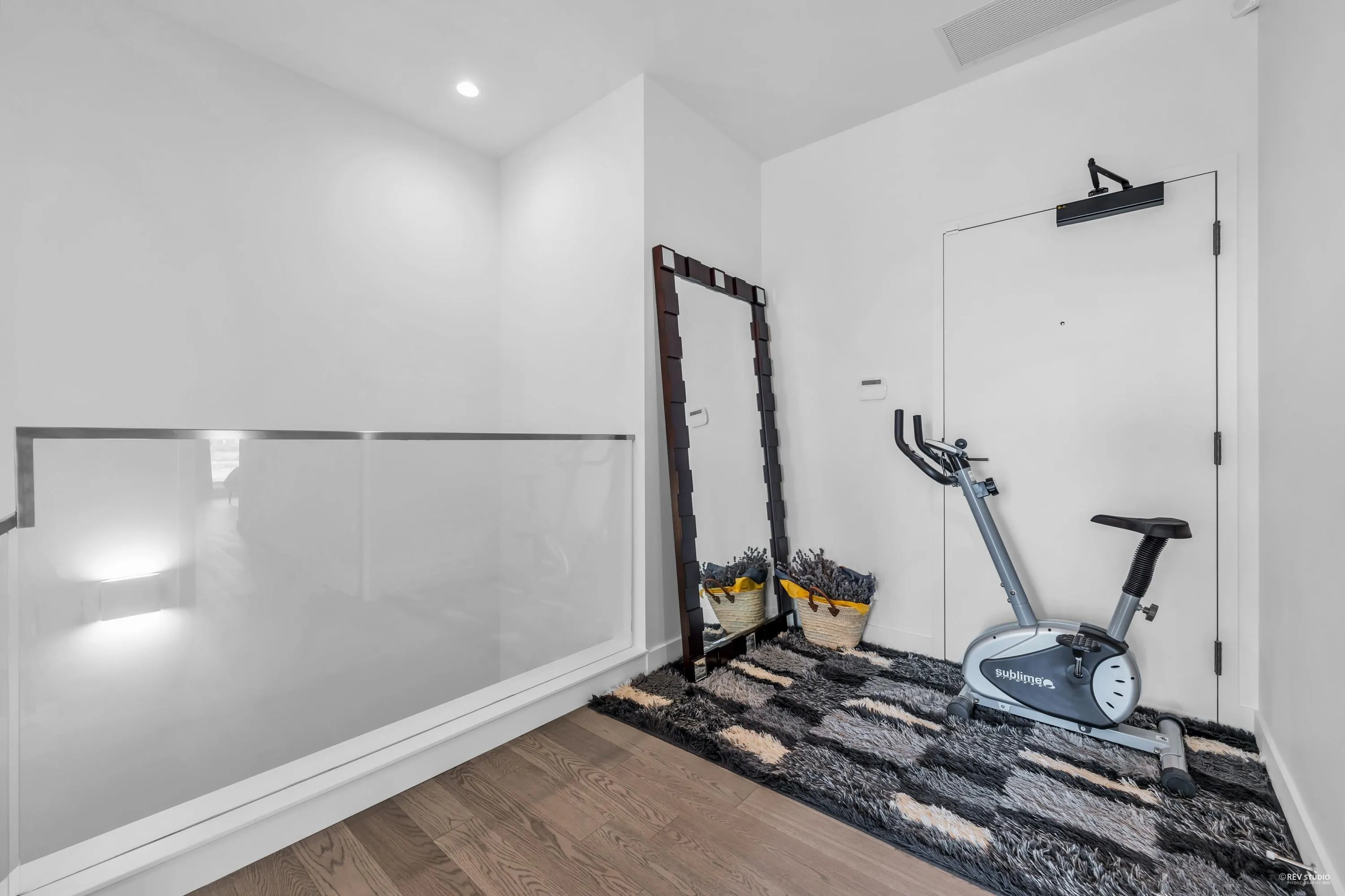1204 6855 Pearson Way