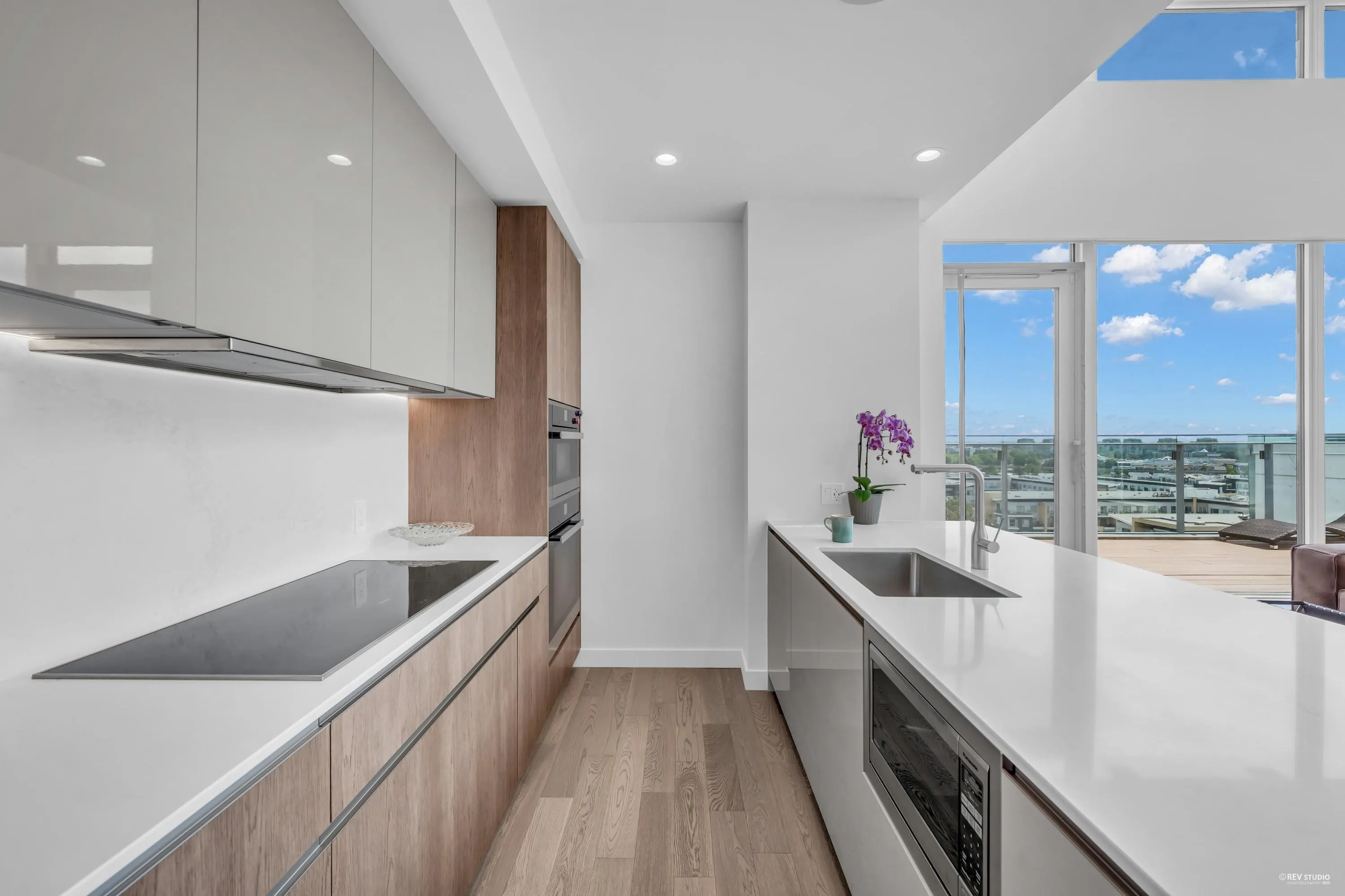 1204 6855 Pearson Way