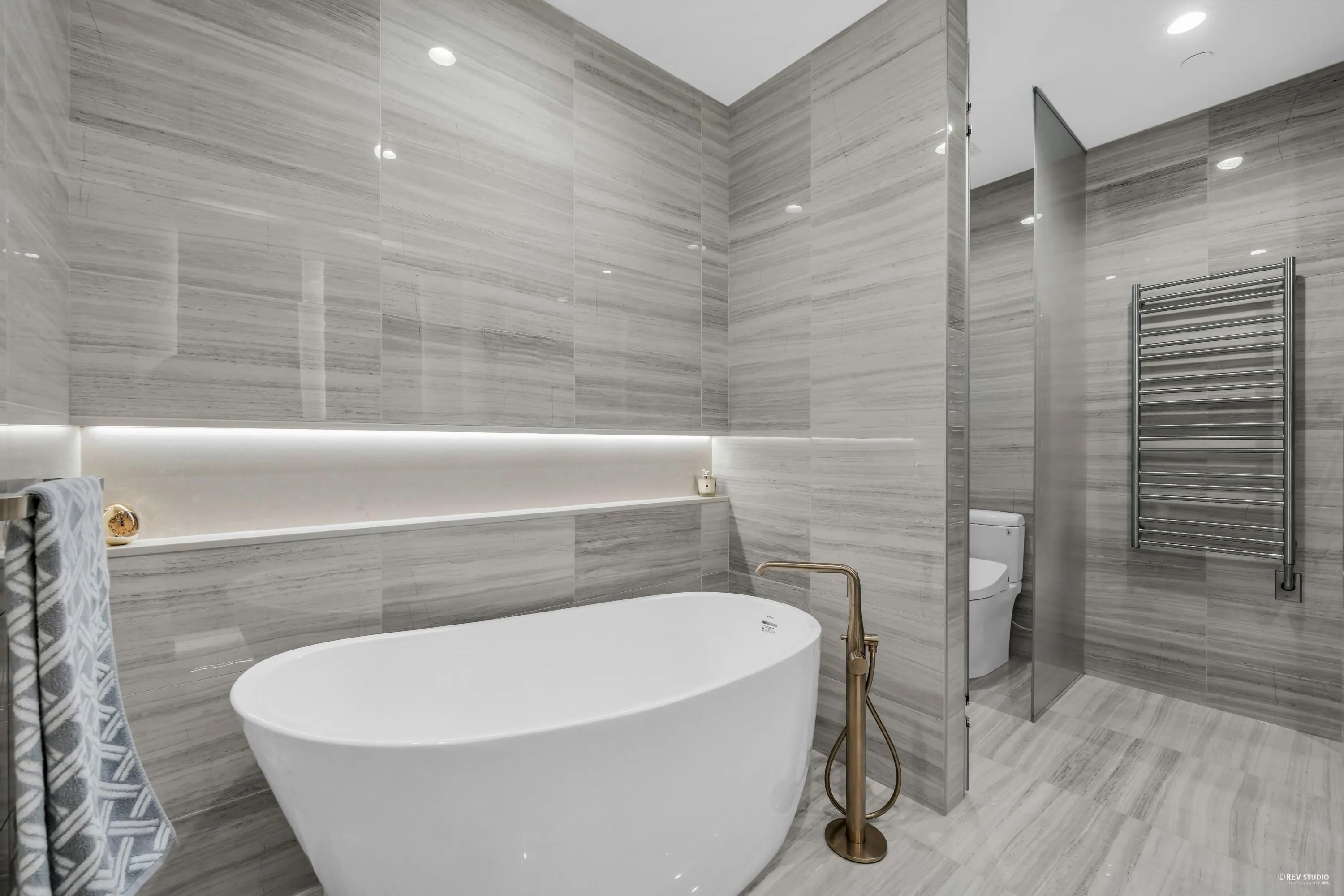 1204 6855 Pearson Way