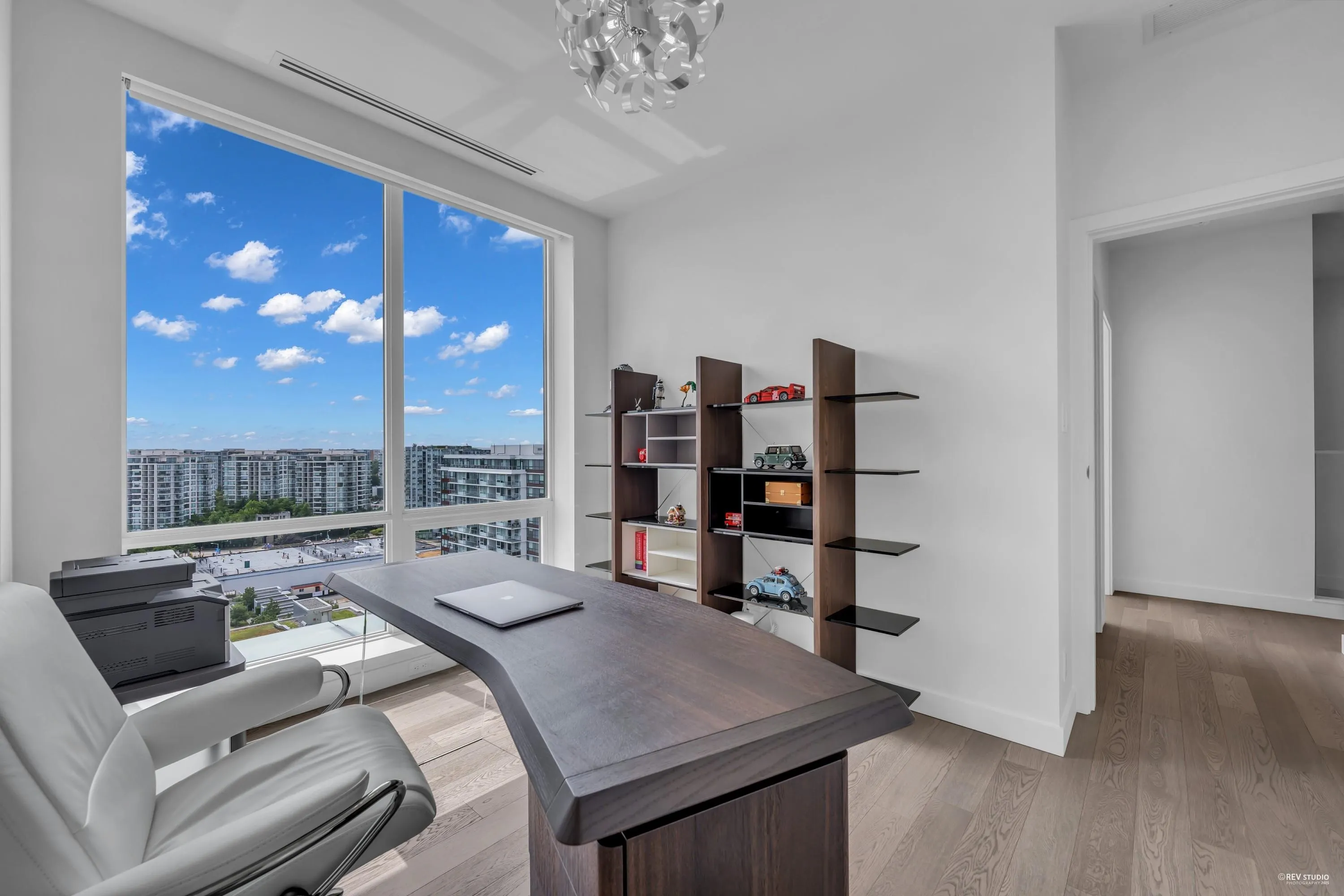 1204 6855 Pearson Way