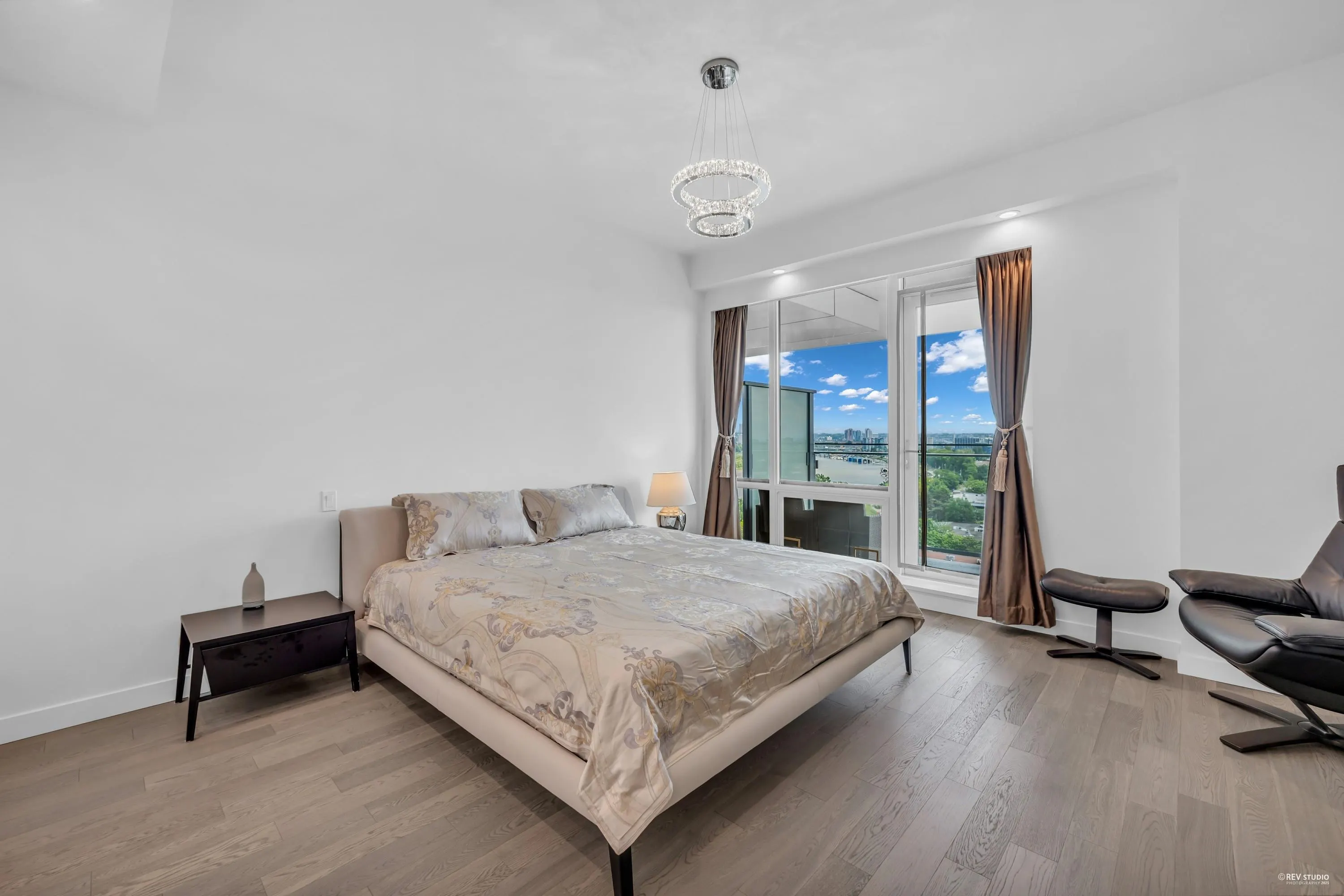 1204 6855 Pearson Way