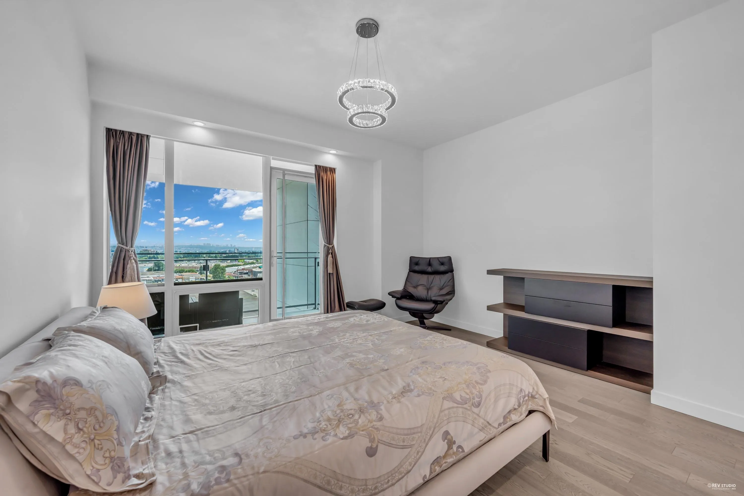 1204 6855 Pearson Way