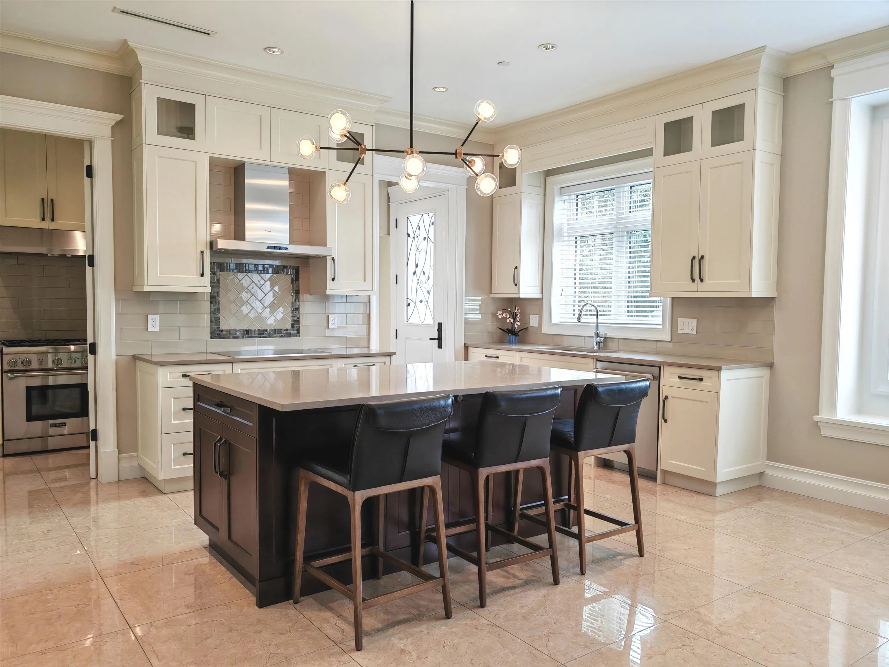 3520 W 37th Avenue