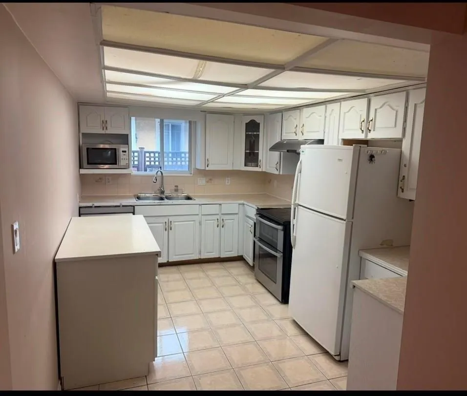 8200 Garden City Road