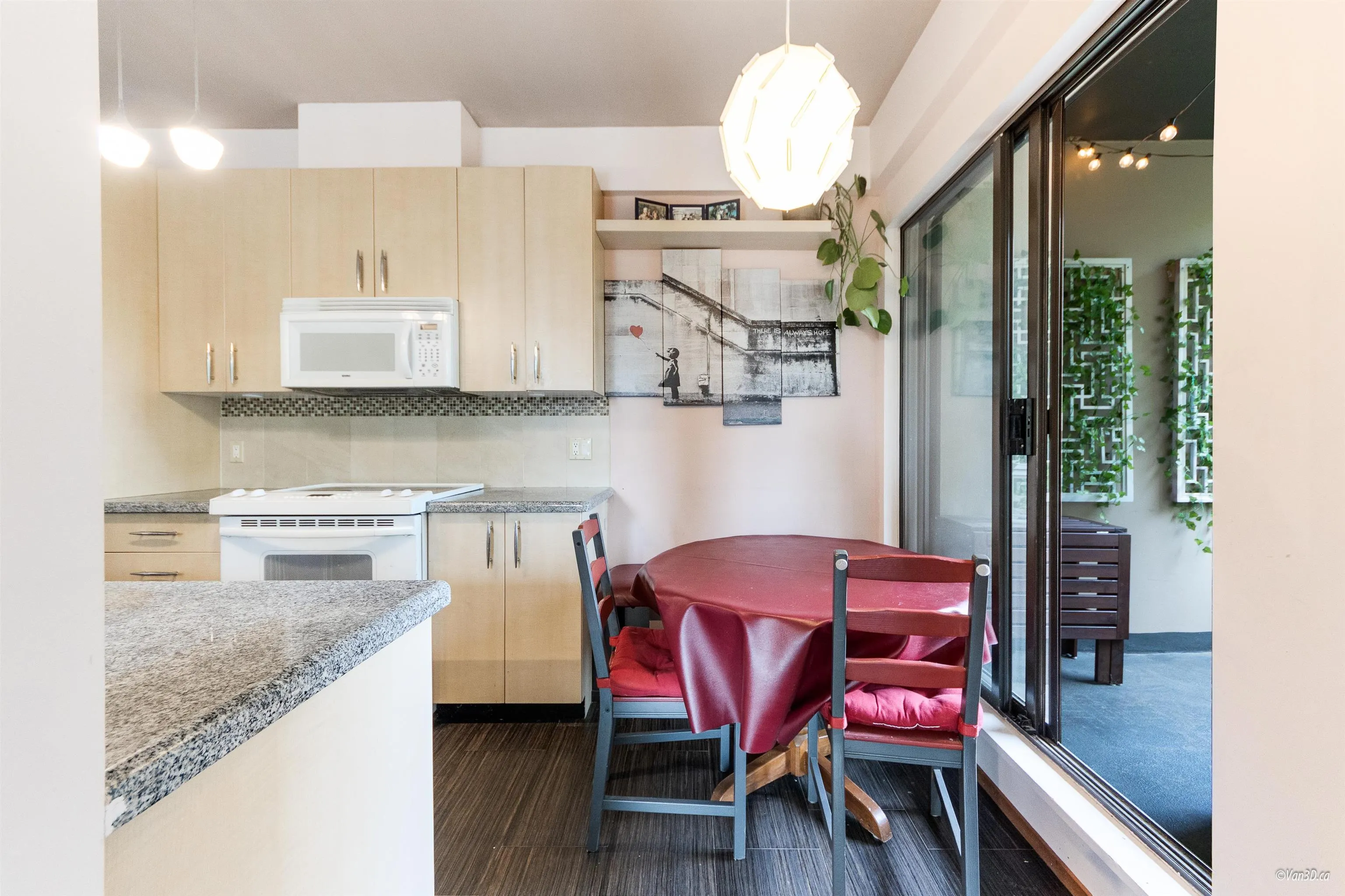 407 7388 Sandborne Avenue