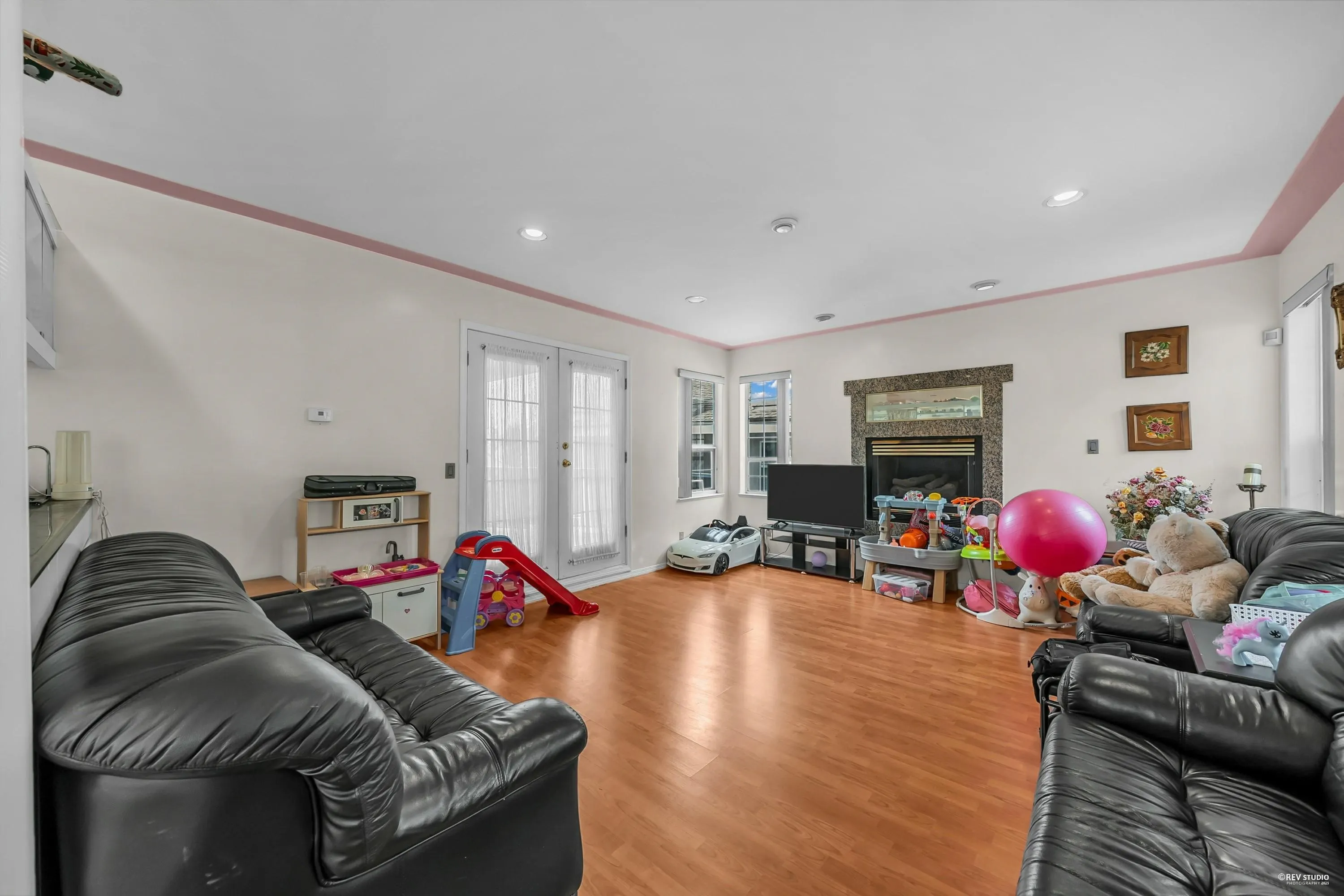 116 Ravine Drive