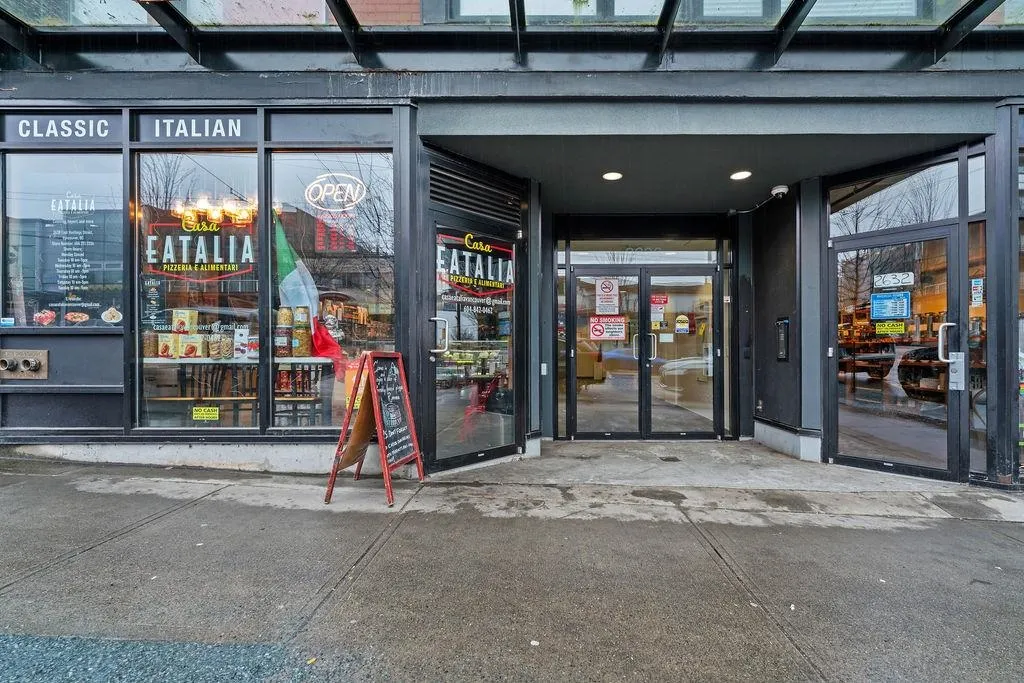 306 2636 E Hastings Street