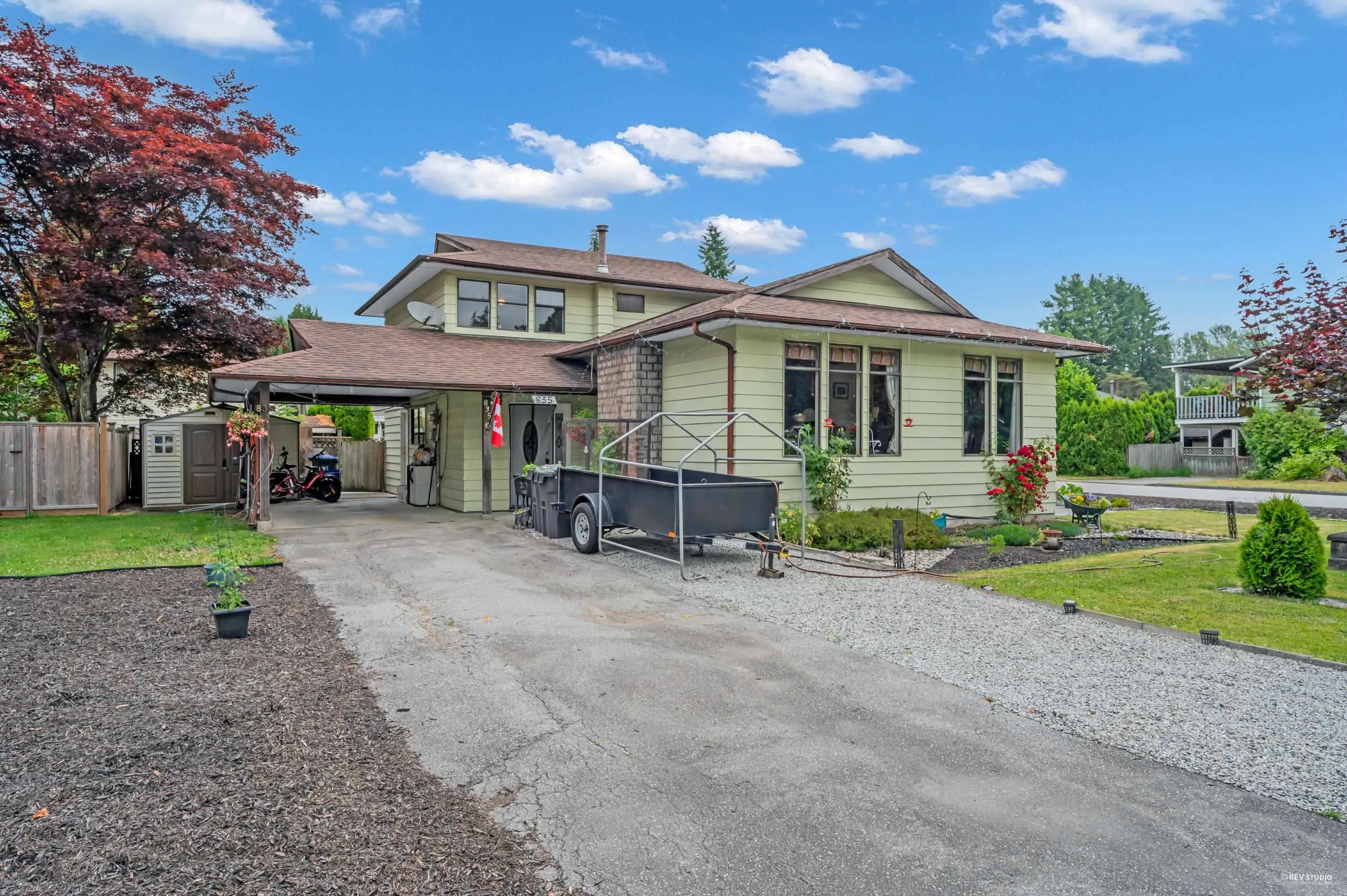 835 Alder Place