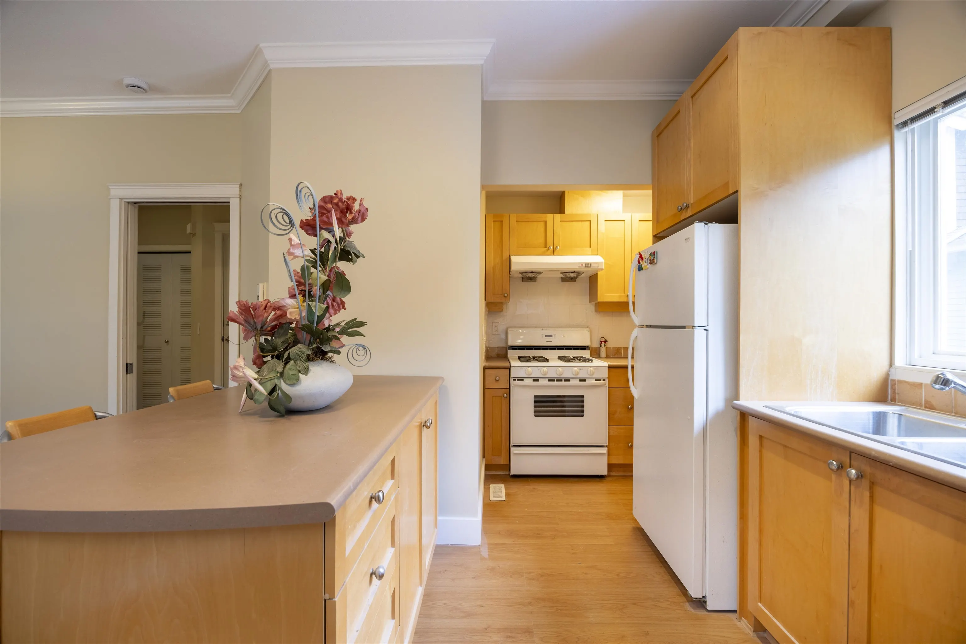 5 7833 St. Albans Road