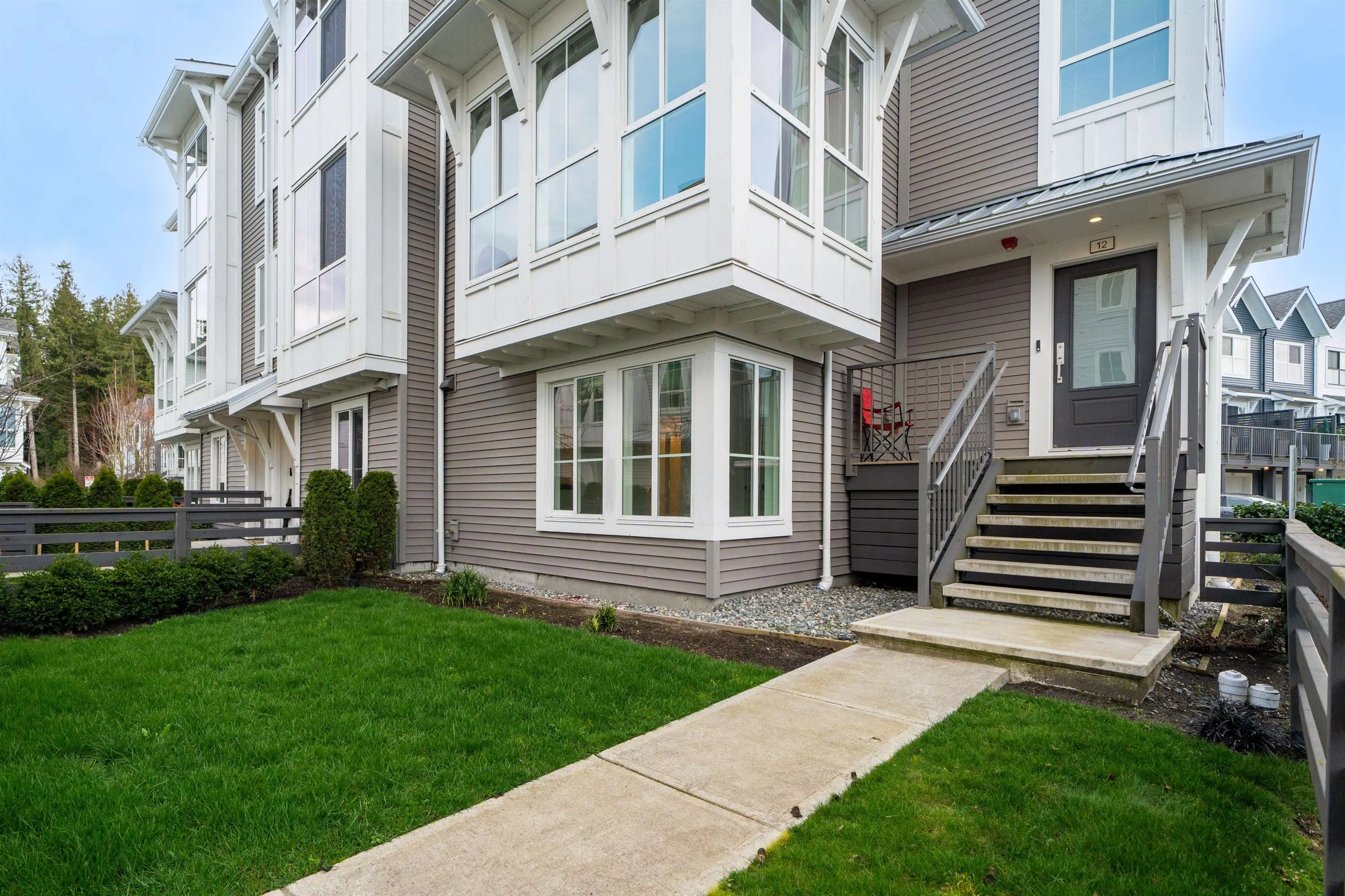 12 4656 Orca Way
