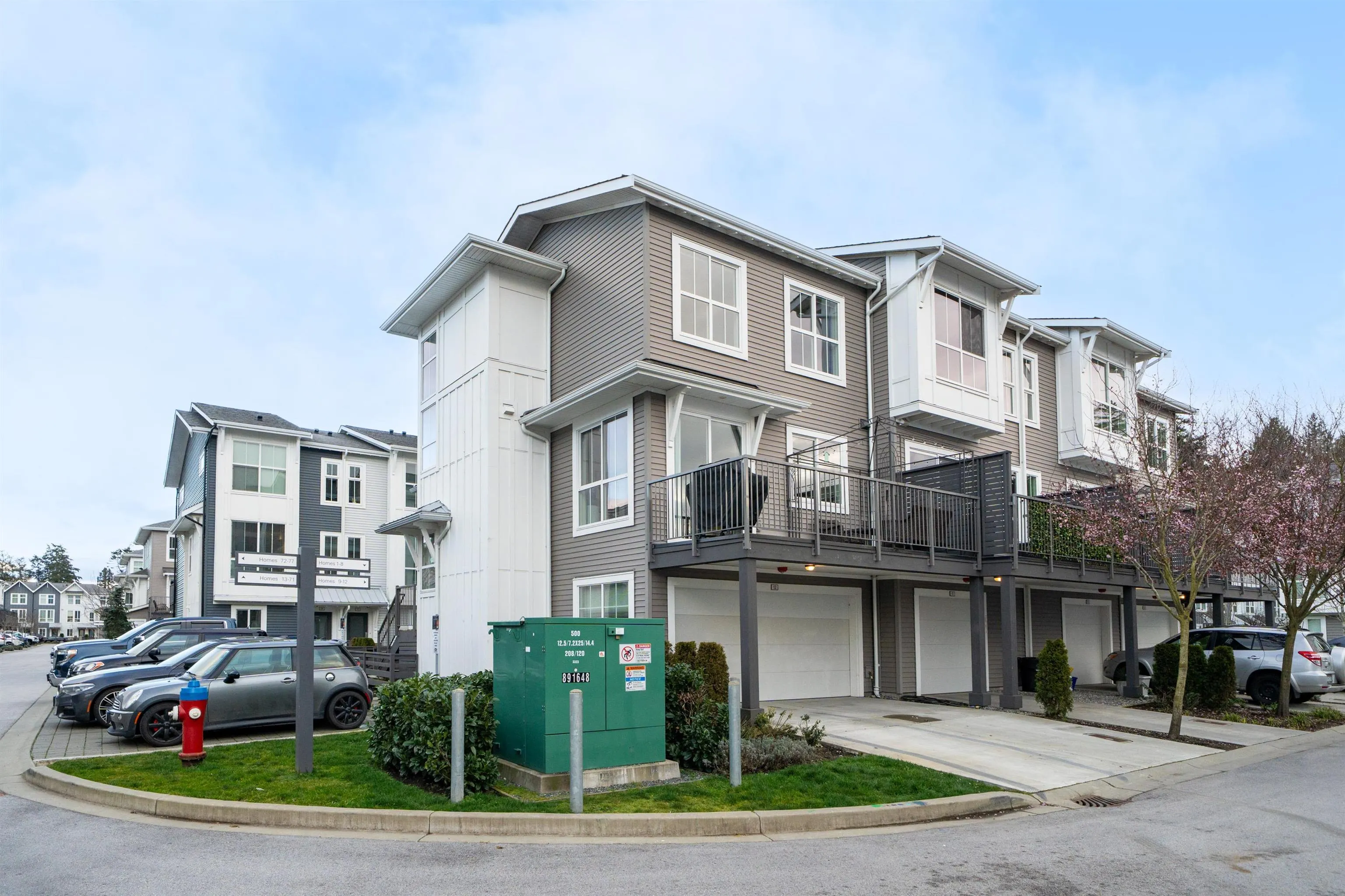 12 4656 Orca Way