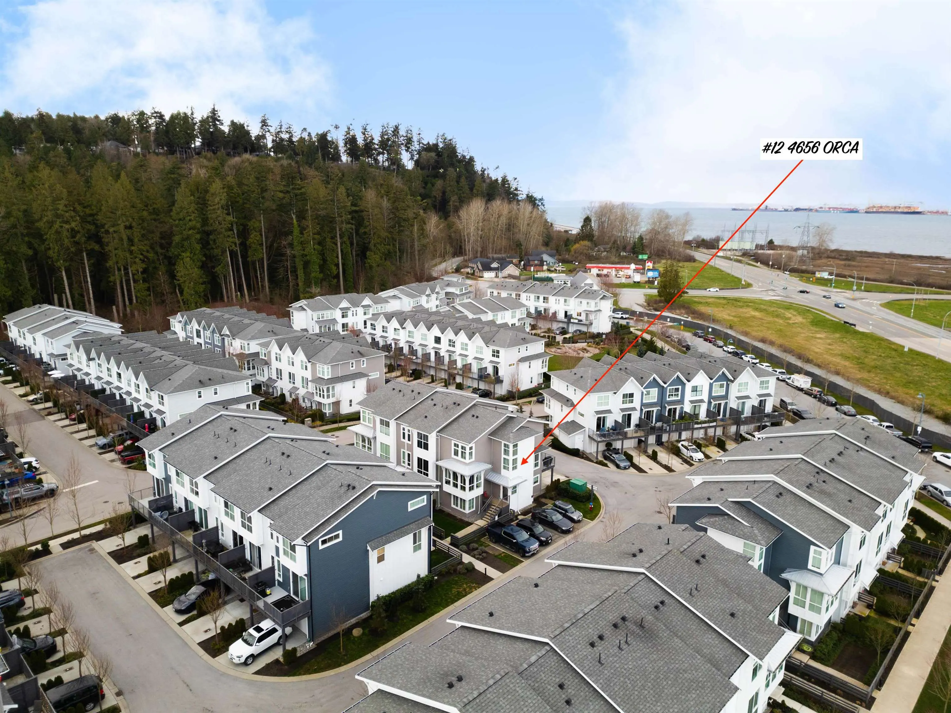 12 4656 Orca Way