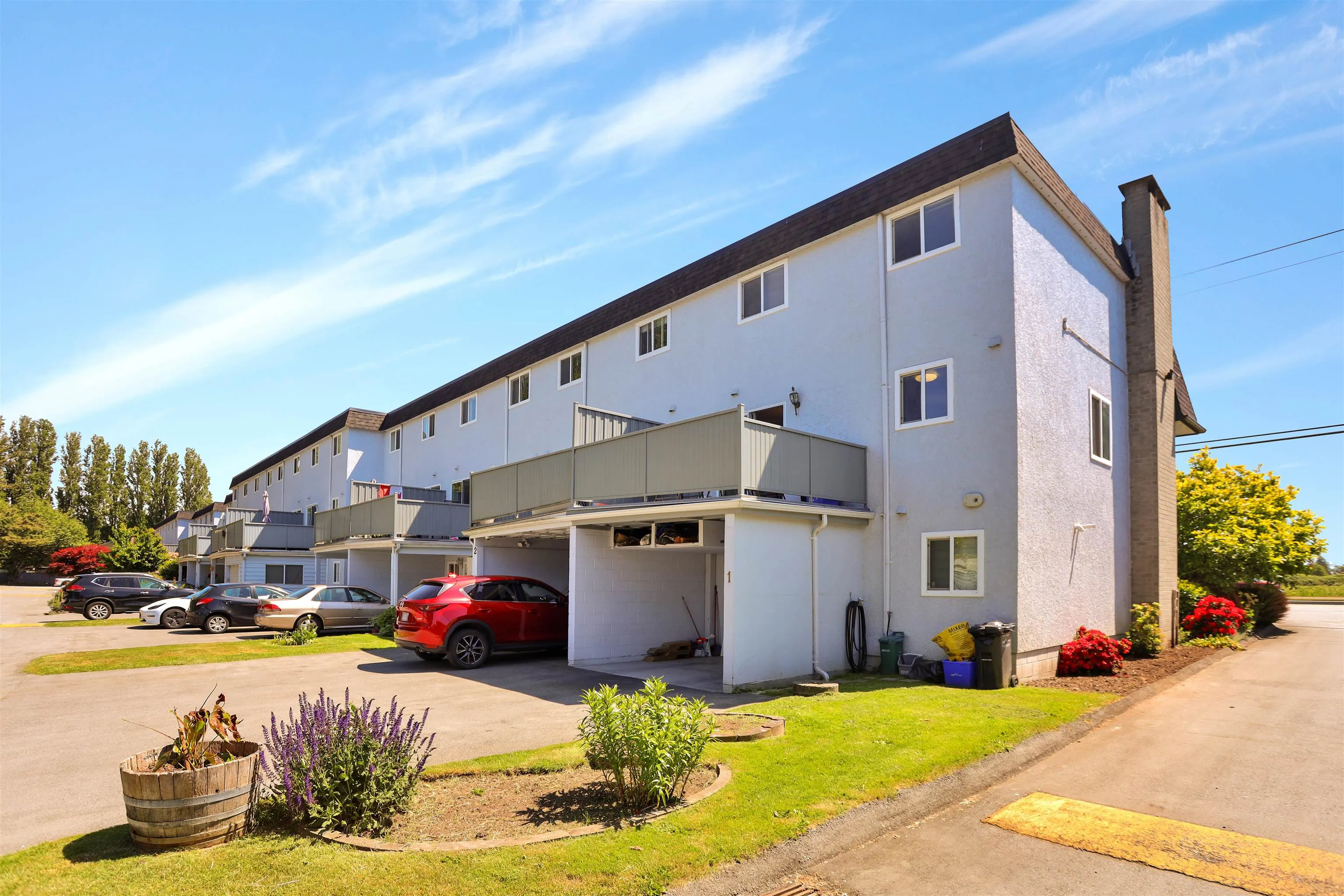 1 8311 Steveston Highway