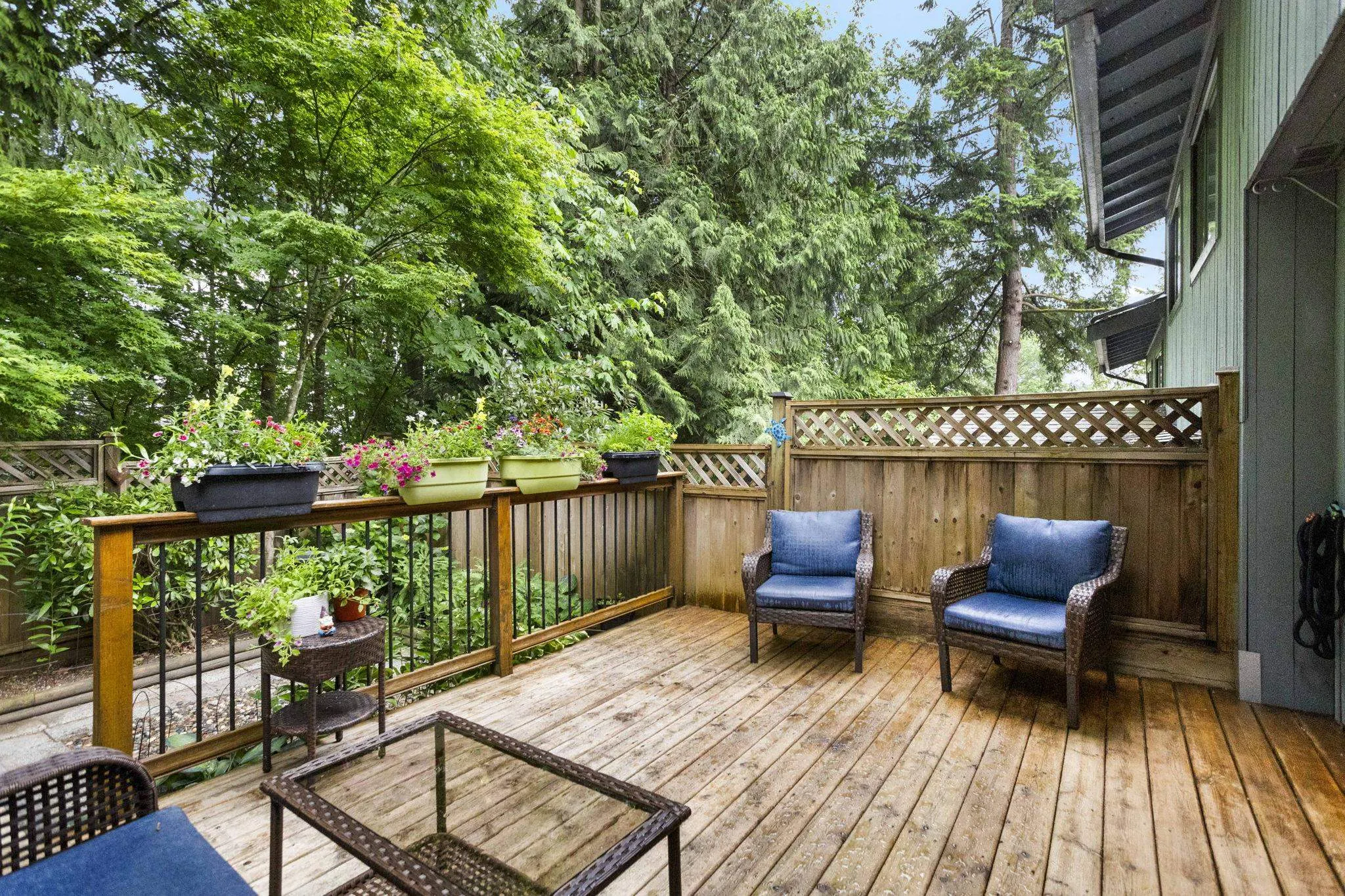 890 Cunningham Lane