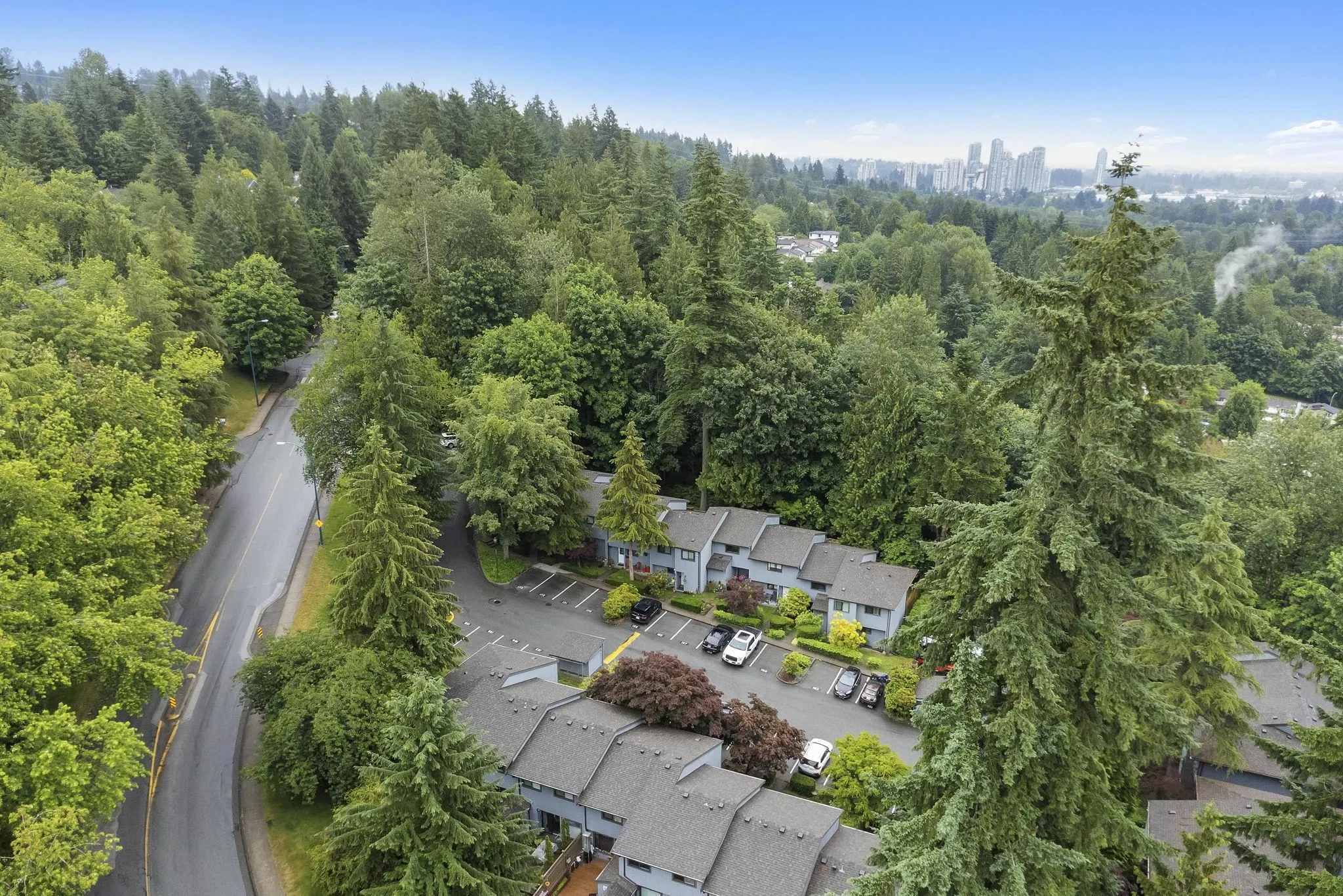 890 Cunningham Lane
