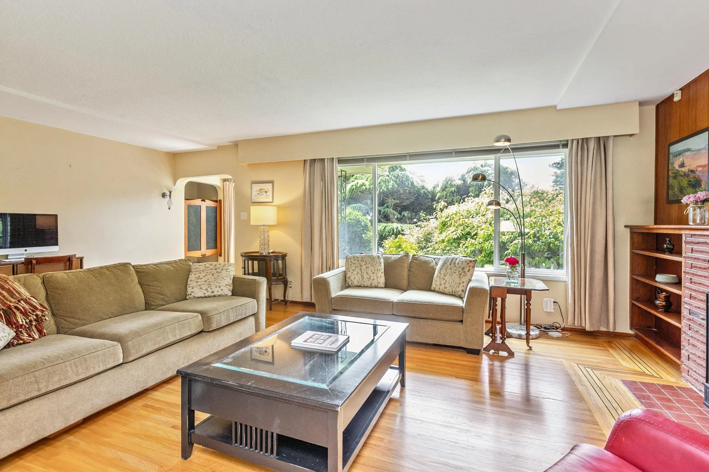 14093 Magdalen Avenue