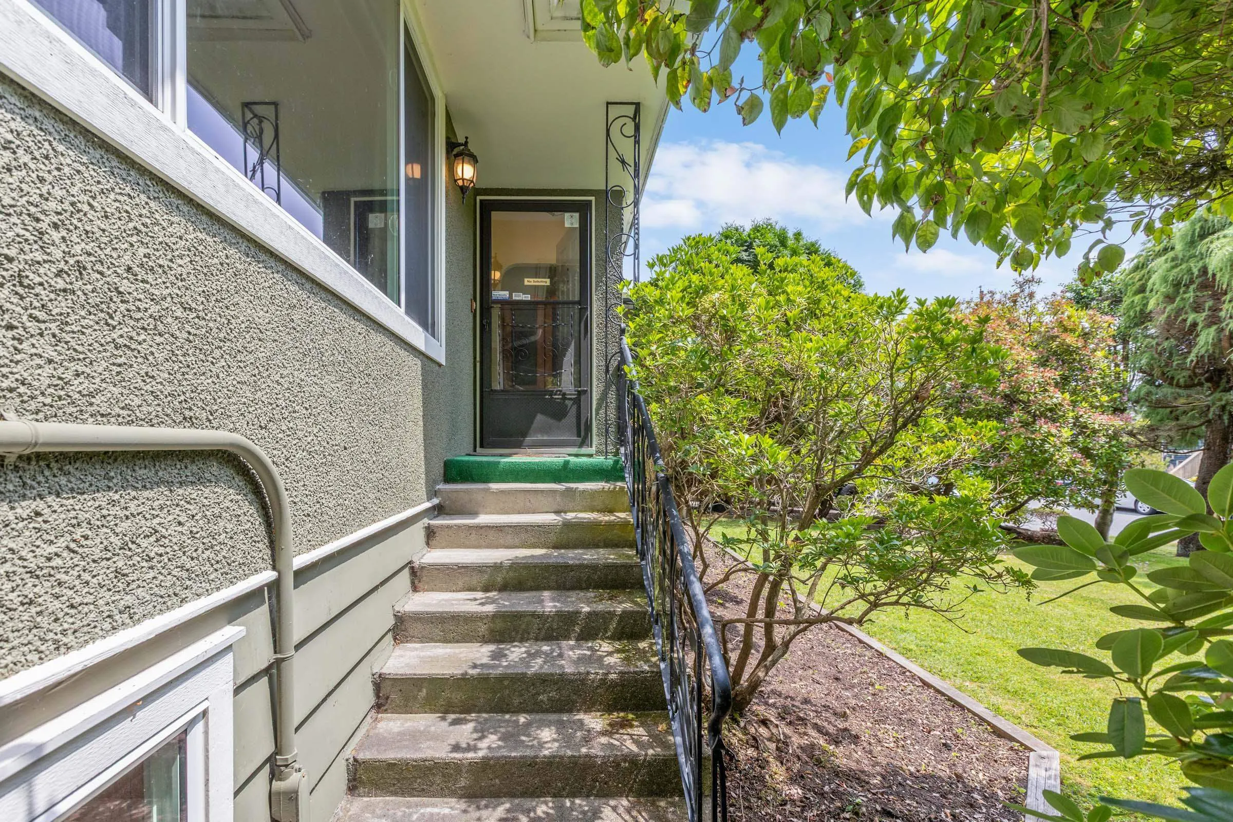 14093 Magdalen Avenue