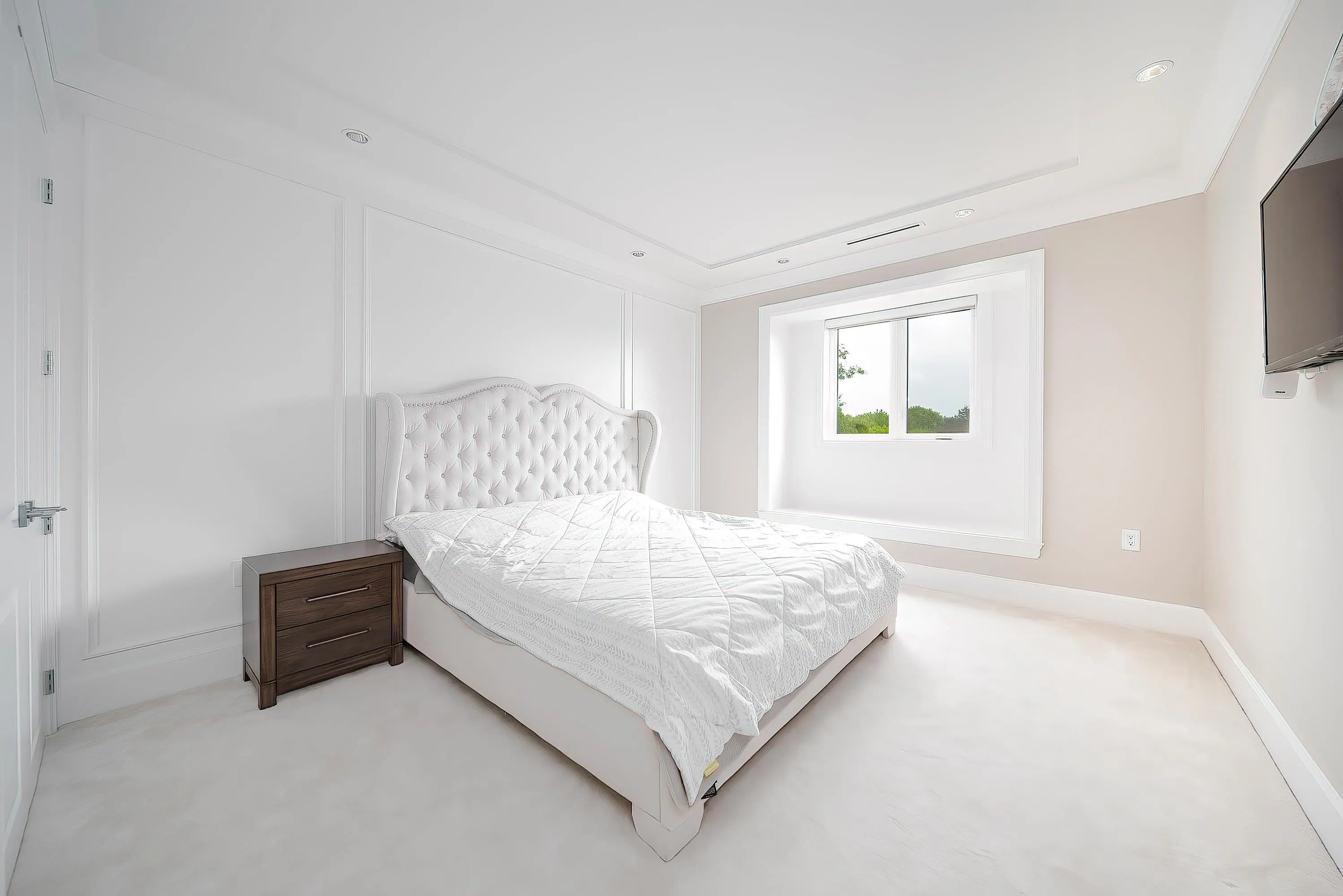 6180 Kalamalka Crescent