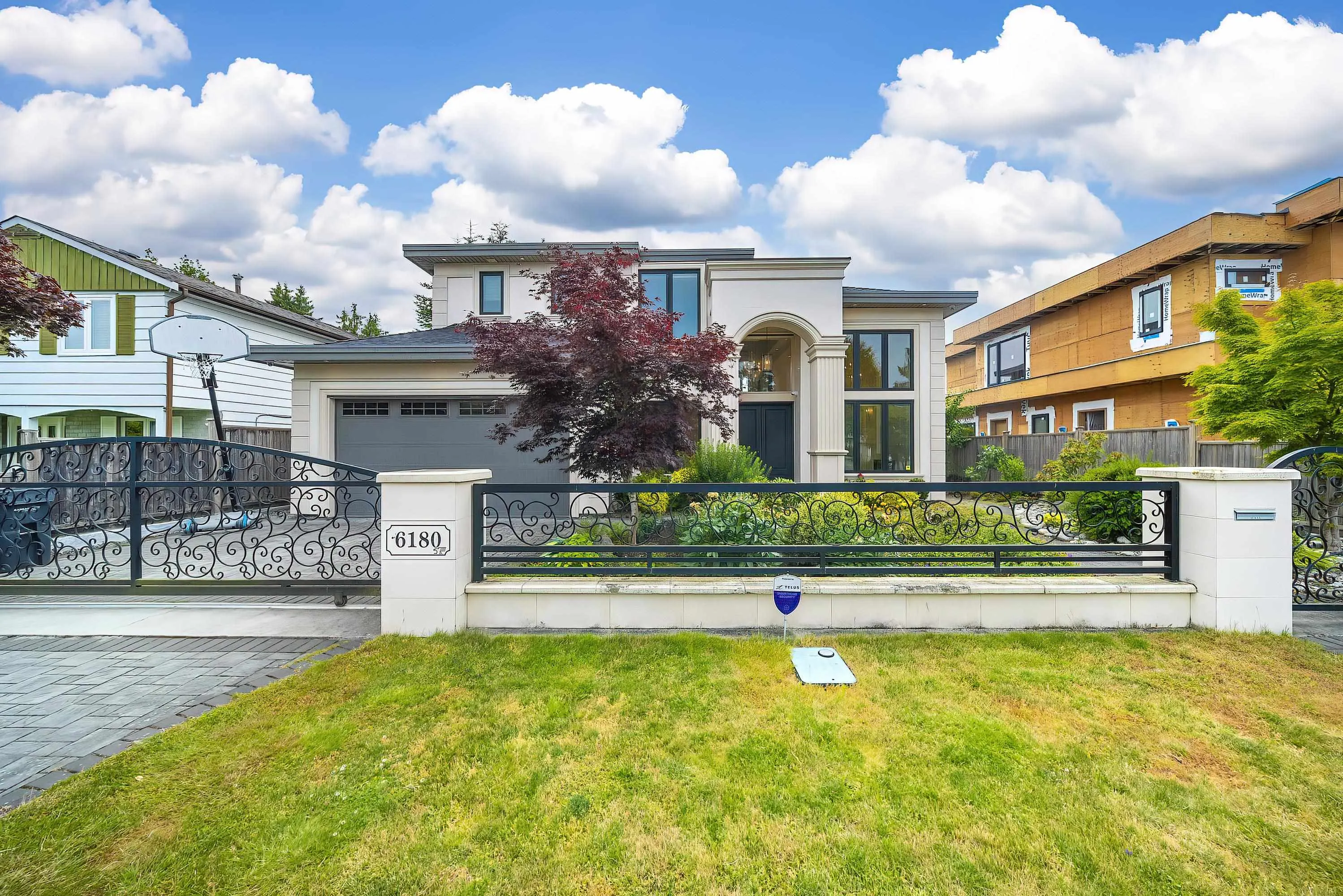 6180 Kalamalka Crescent