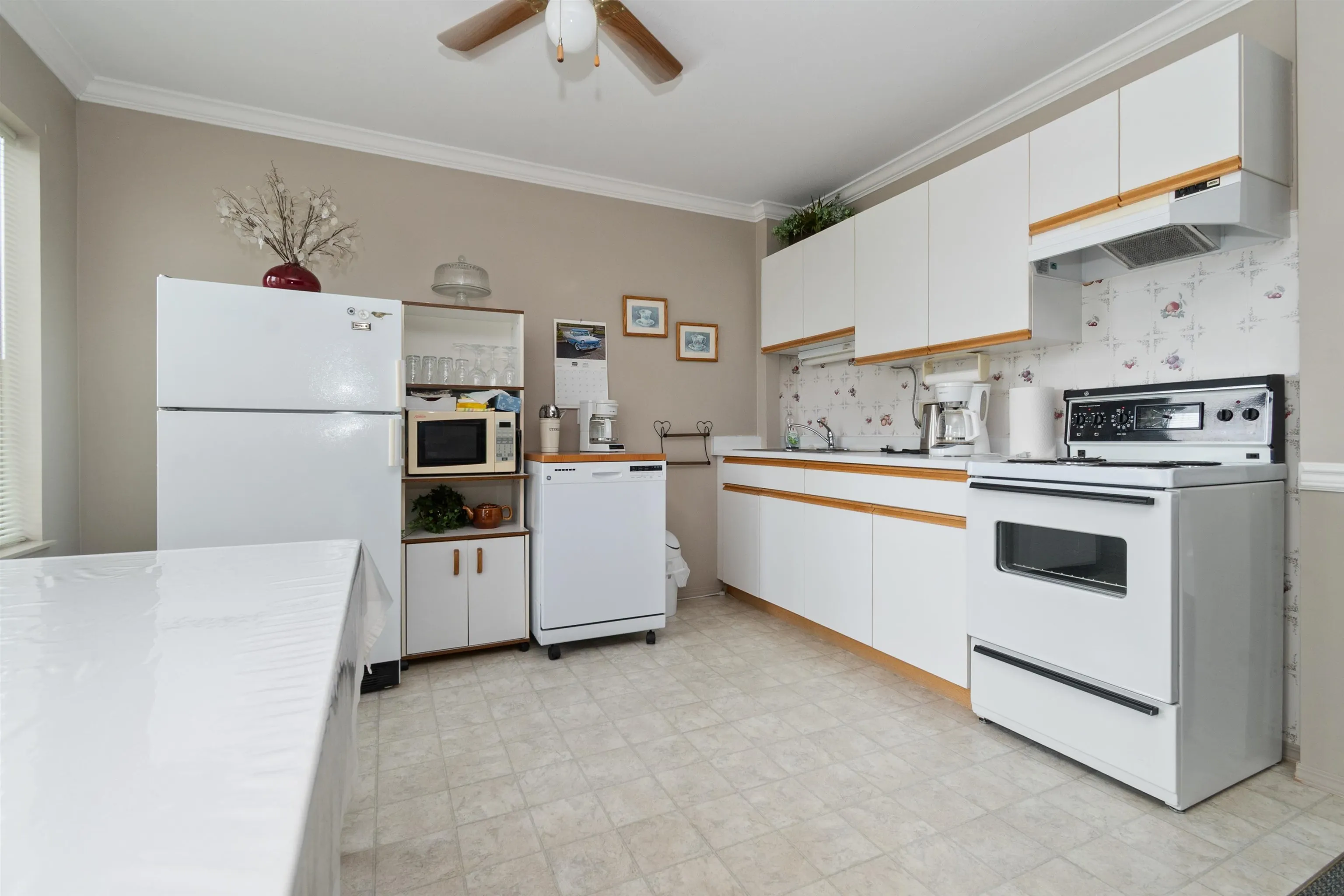 201 7651 Amber Drive