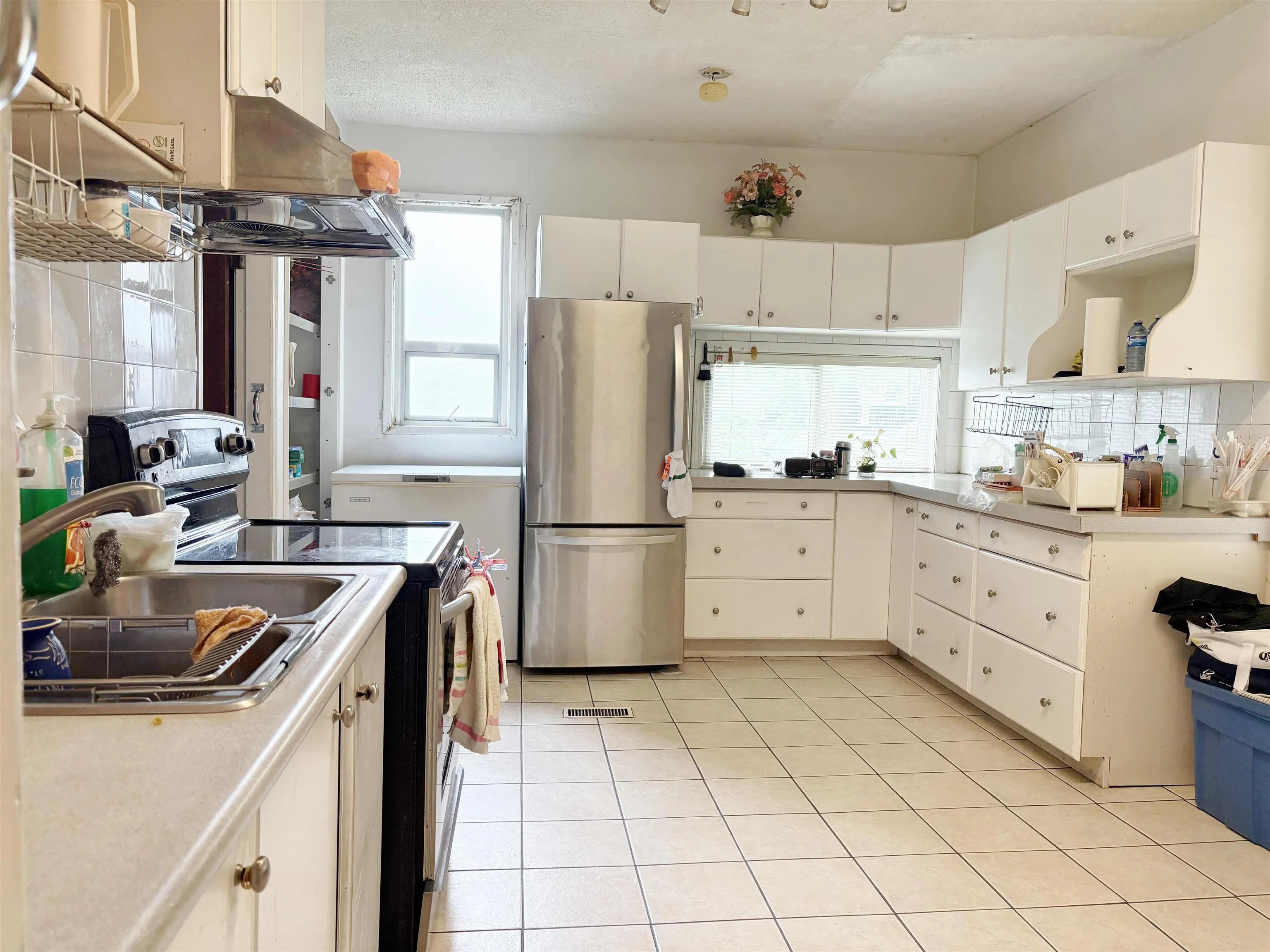 3034 Glen Drive