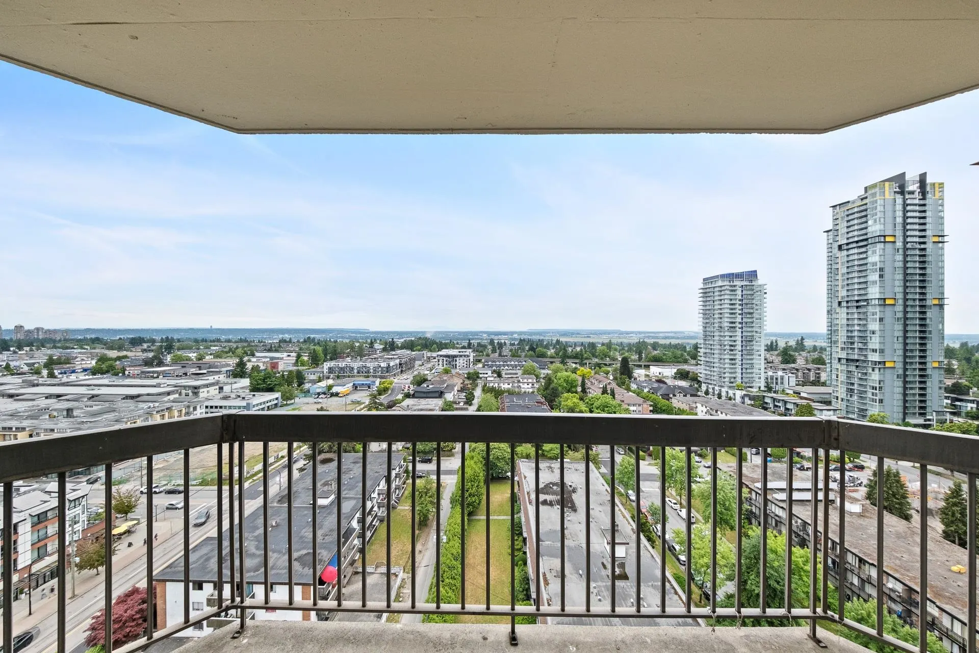 1703 6540 Burlington Avenue