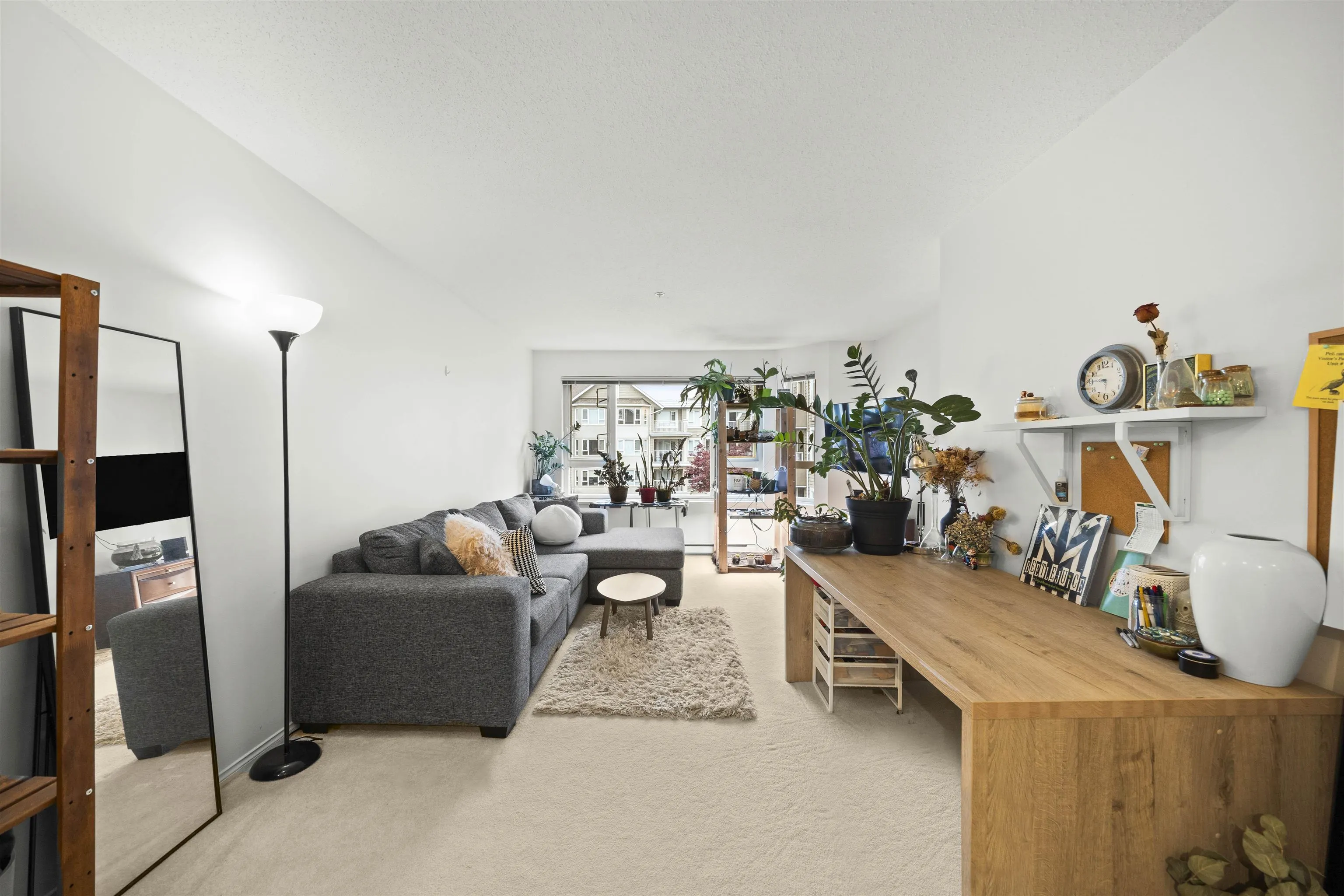 347 5888 Dover Crescent