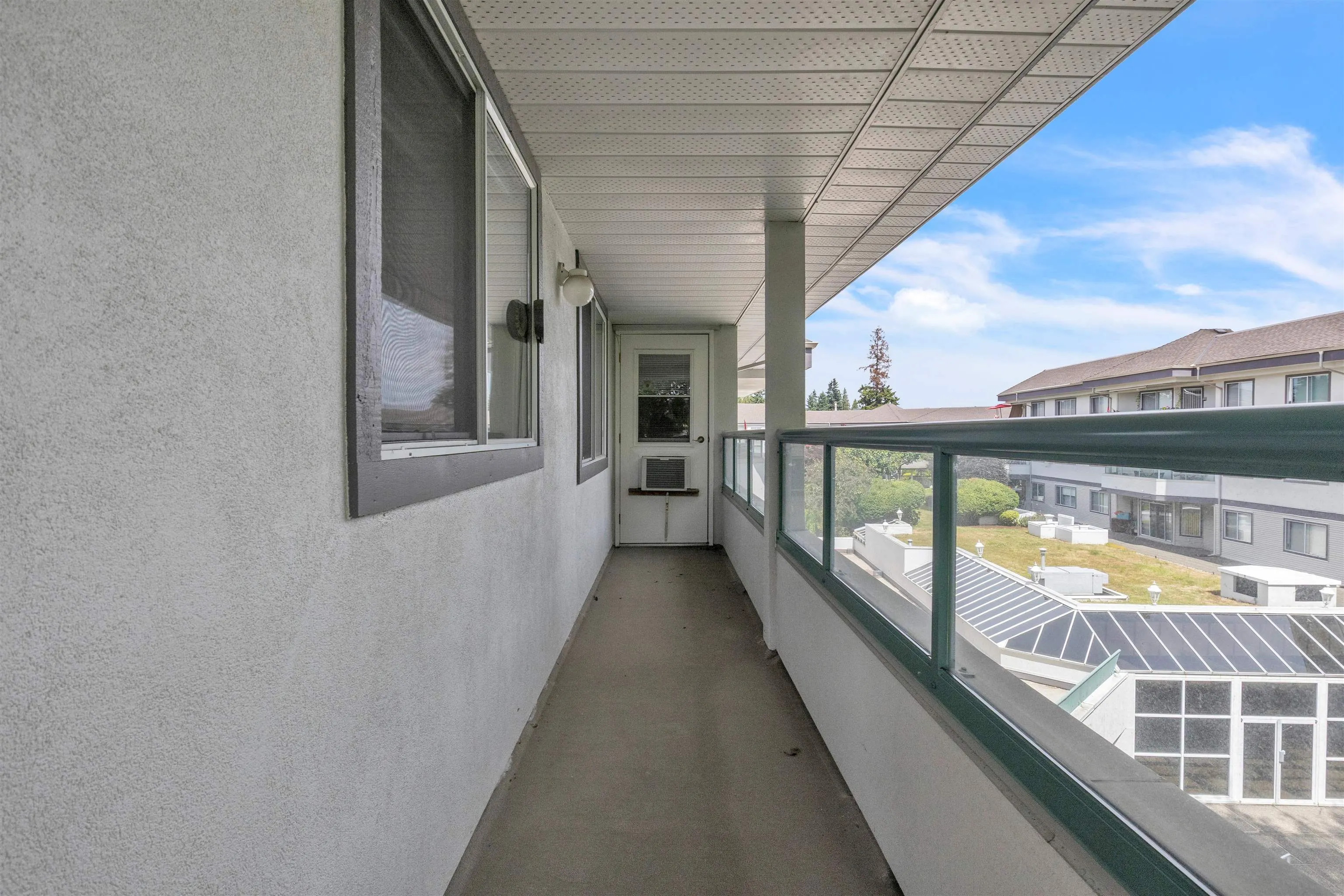 328 2451 Gladwin Road