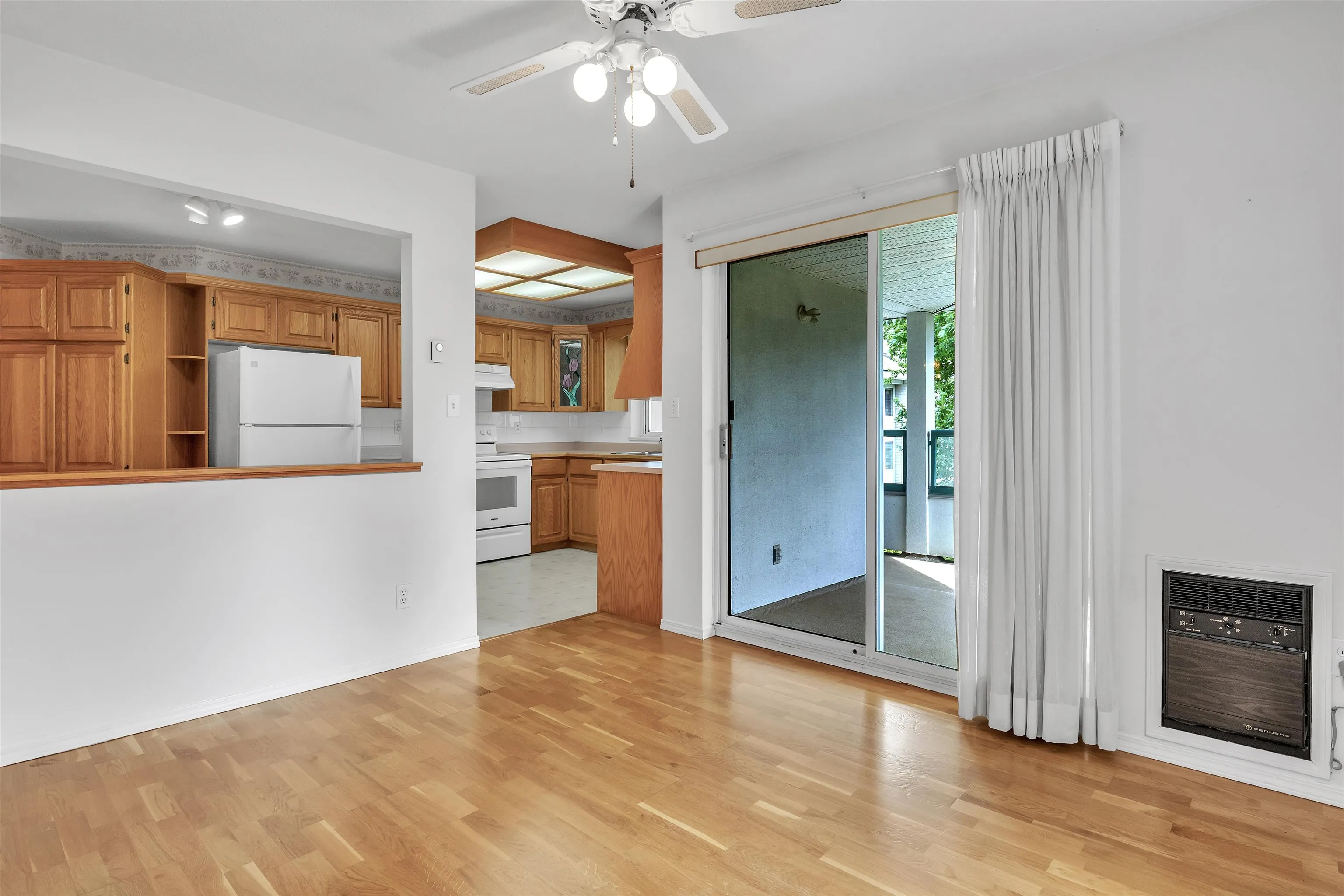 328 2451 Gladwin Road