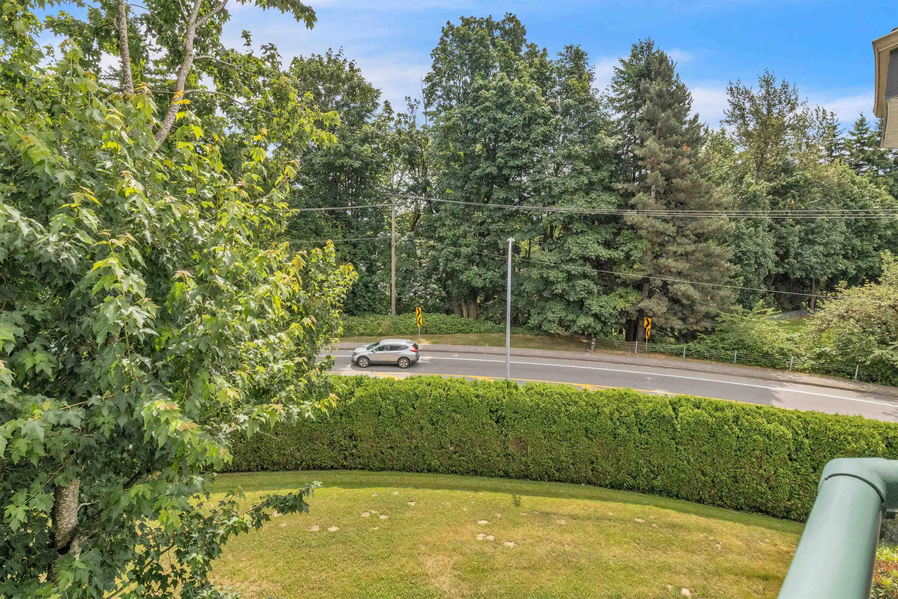 328 2451 Gladwin Road