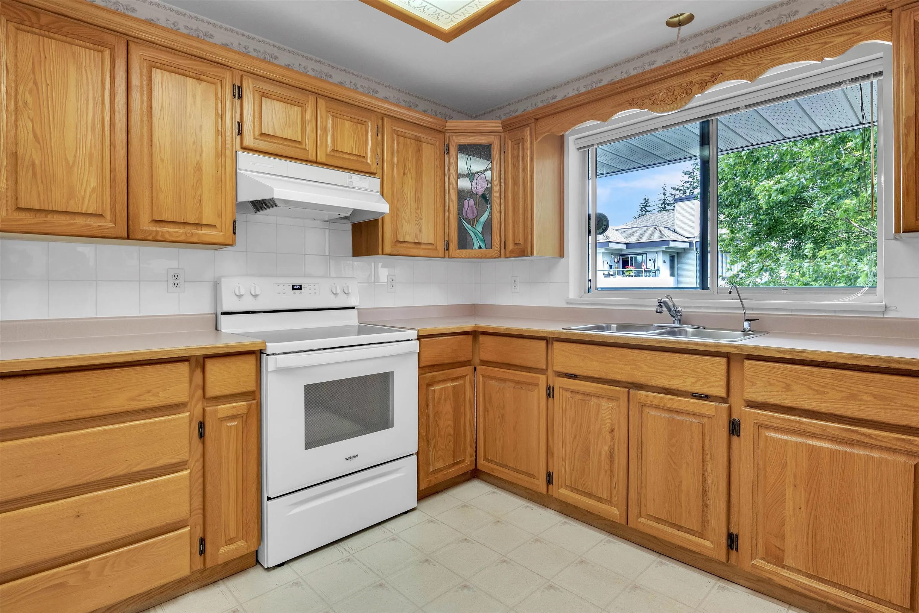 328 2451 Gladwin Road