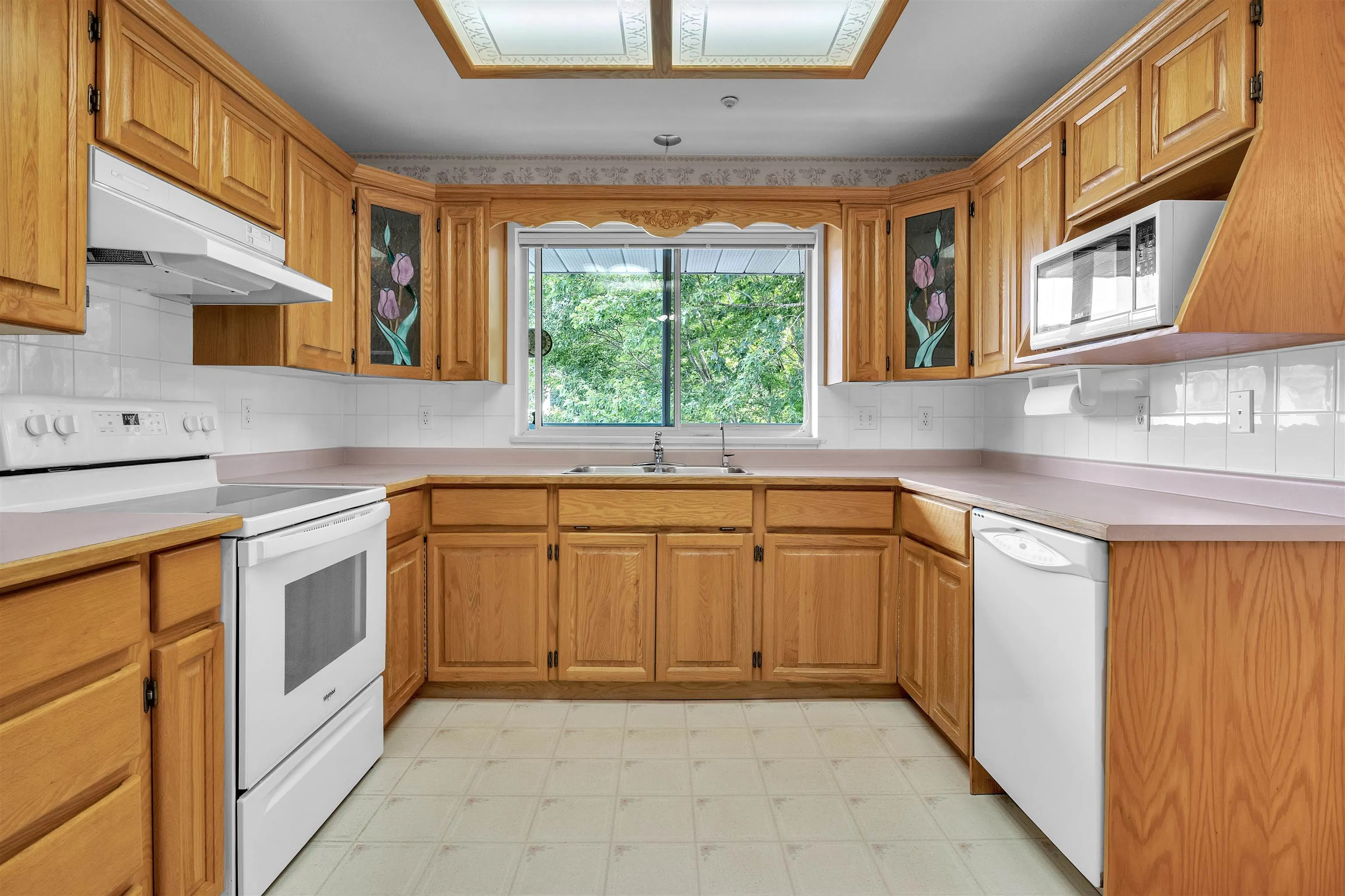 328 2451 Gladwin Road