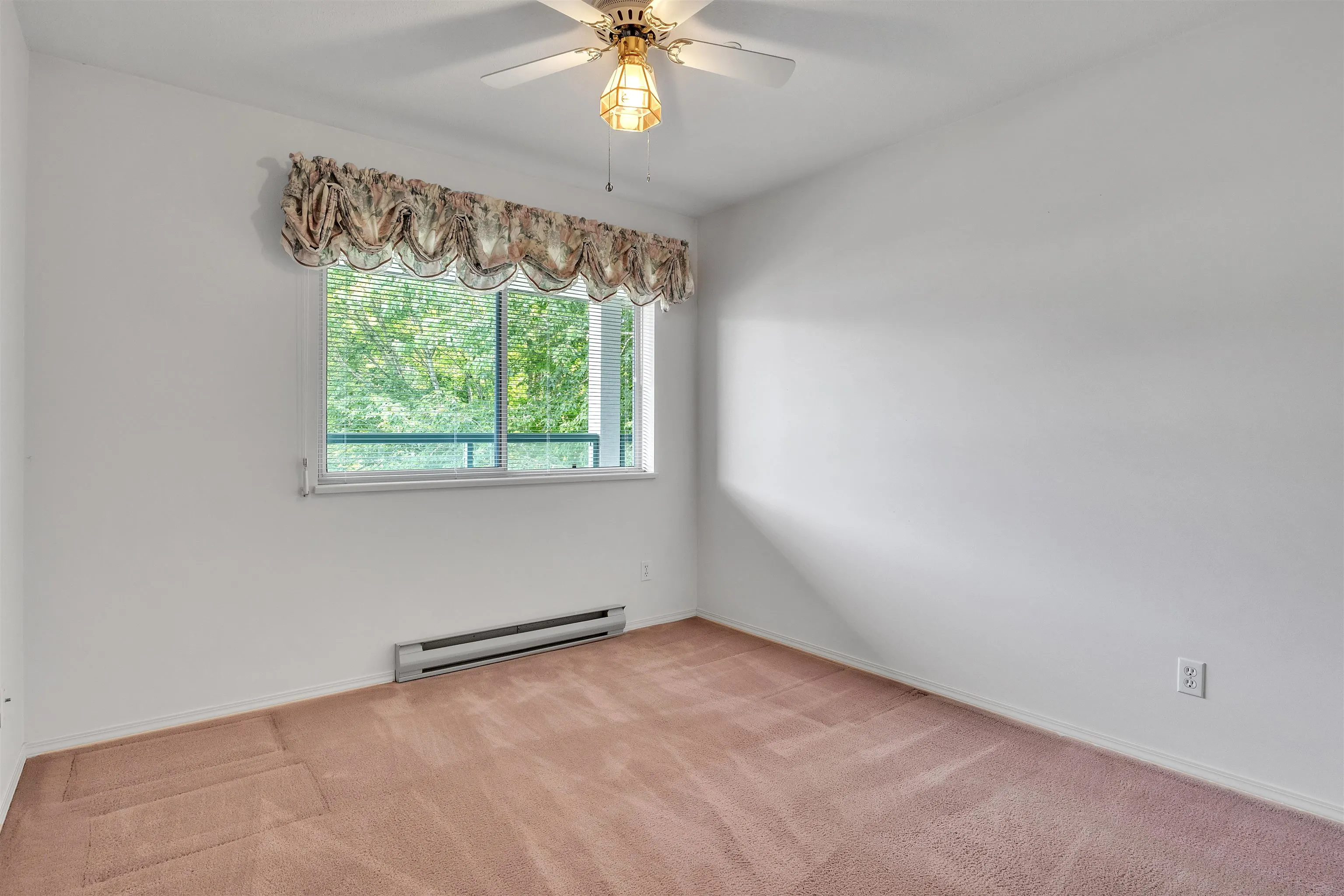 328 2451 Gladwin Road
