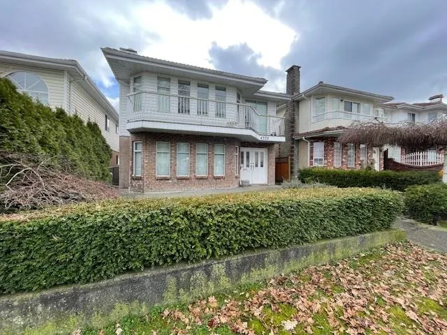 4338 Pandora Street