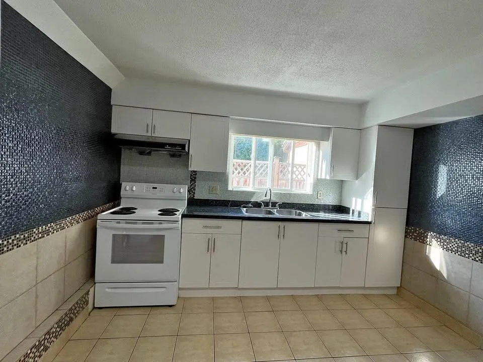 11xxx Sealord Road