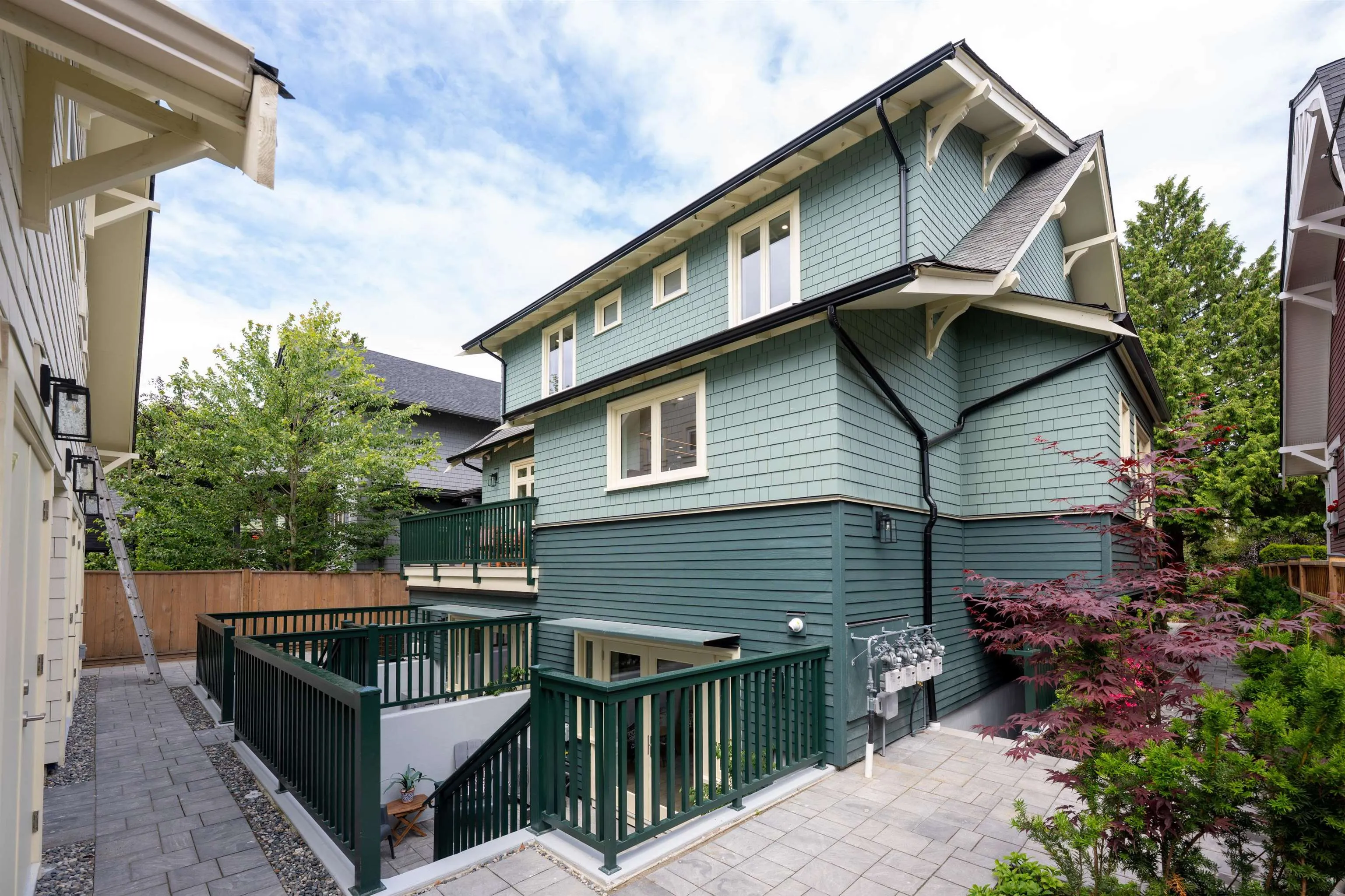 2014 W 15th Avenue