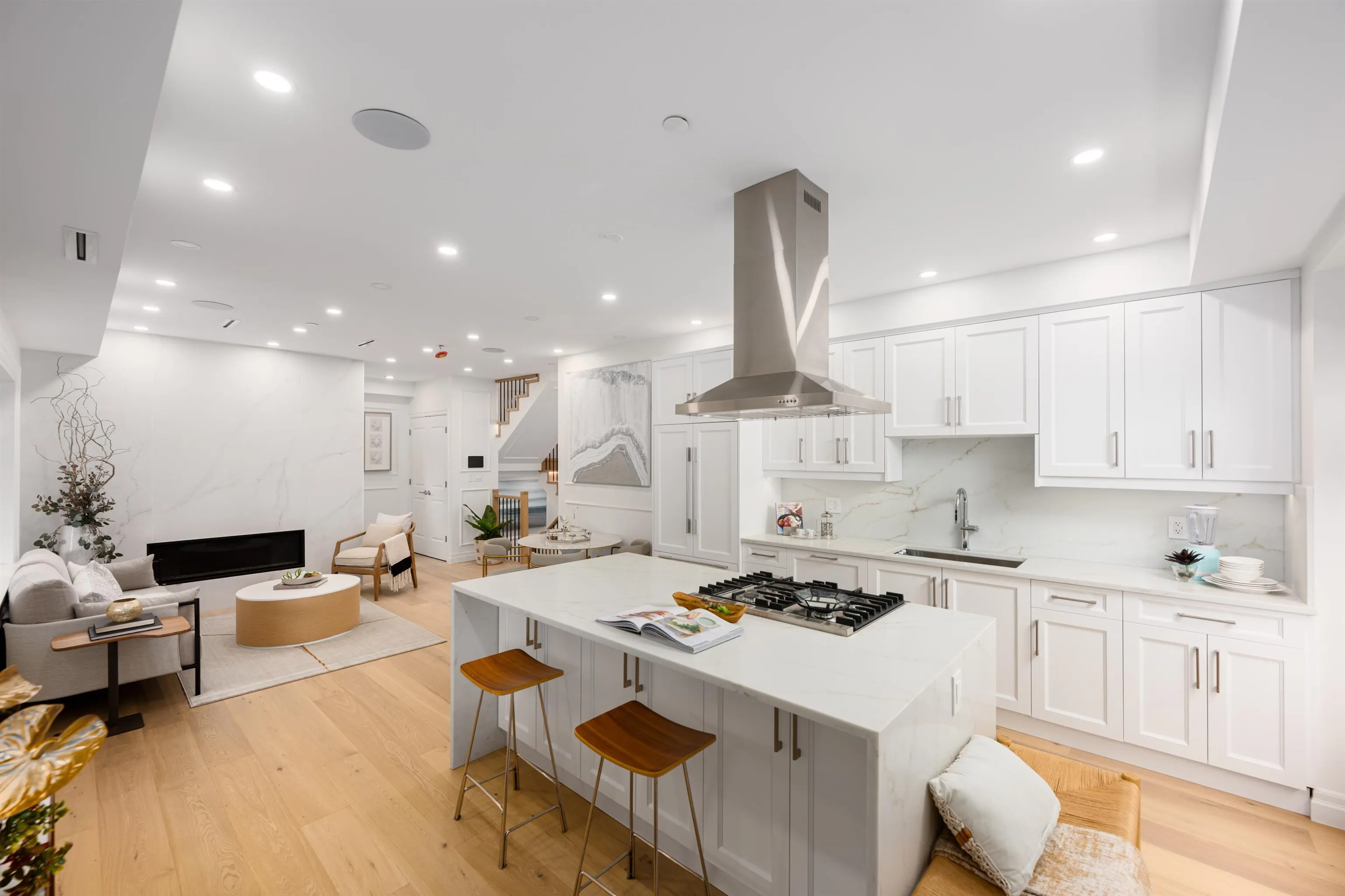 2014 W 15th Avenue