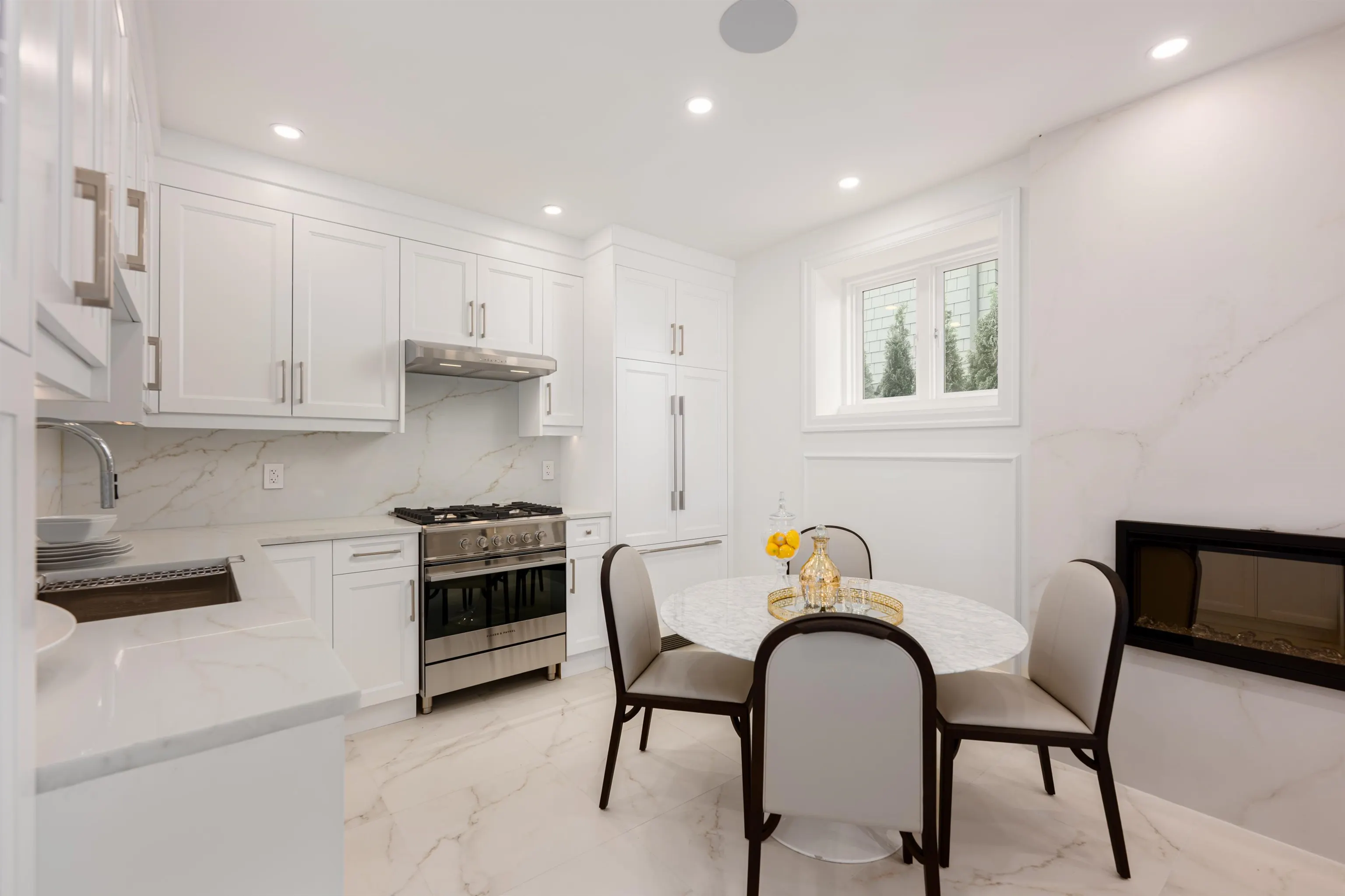 2016 W 15th Avenue