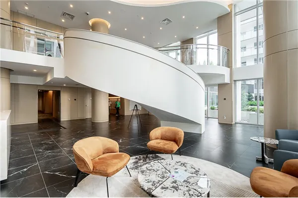 3505 13778 100 Avenue