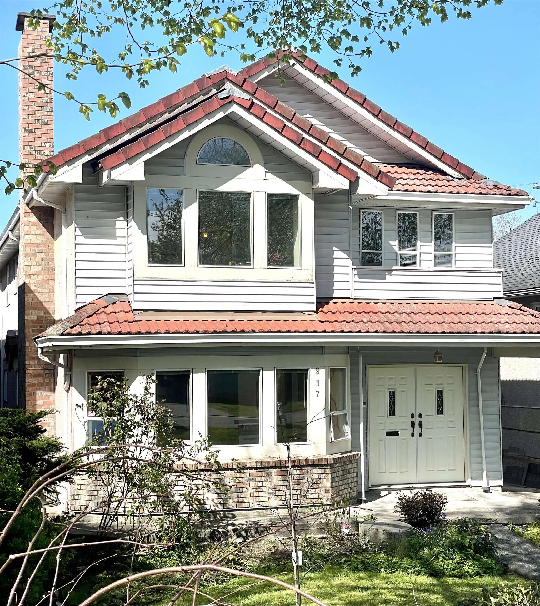 937 W 18th Avenue