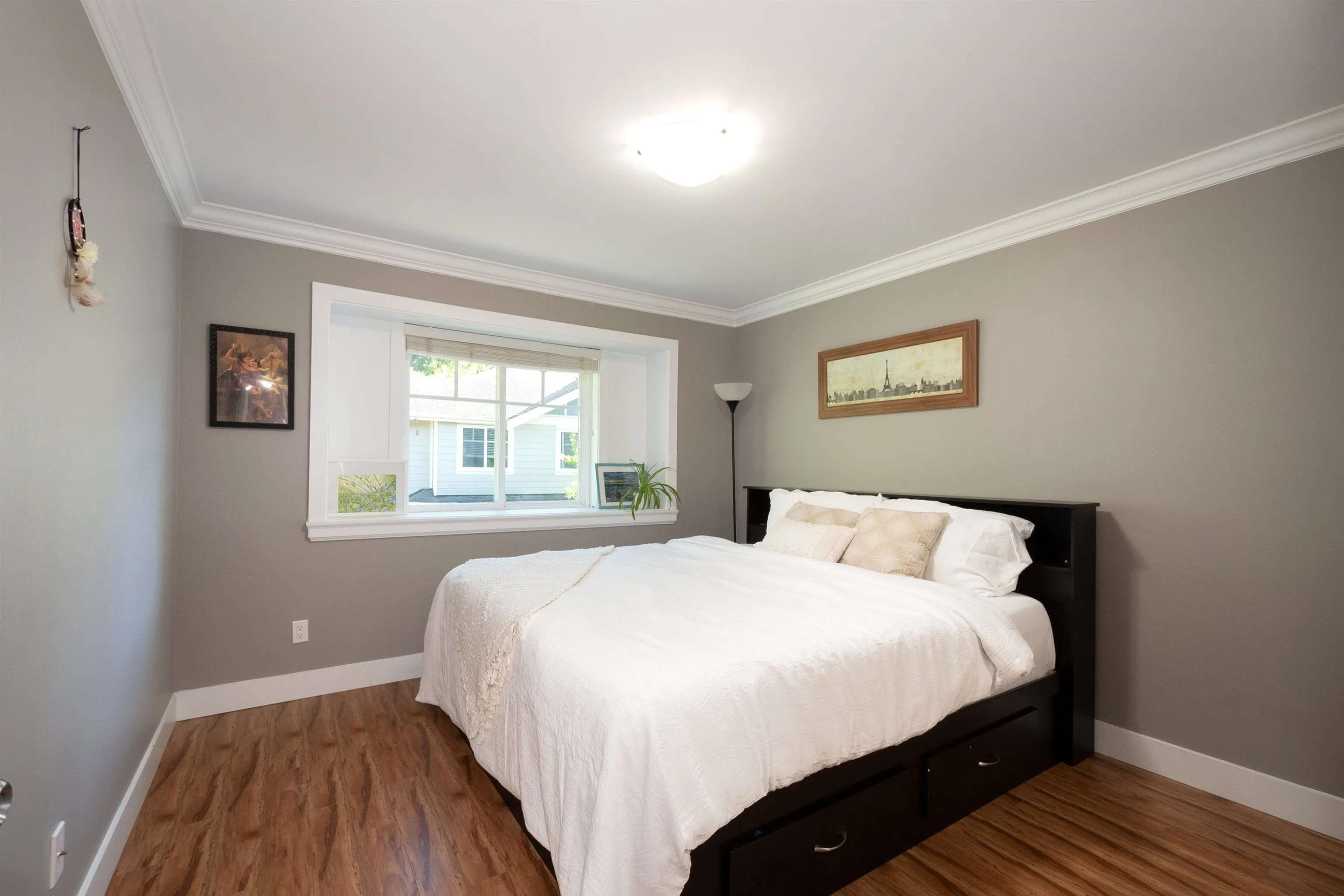 8 6383 140 Street