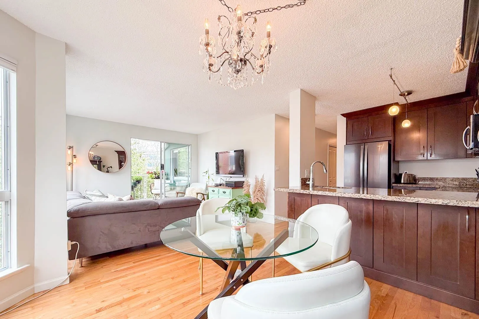 401 1508 Mariner Walk