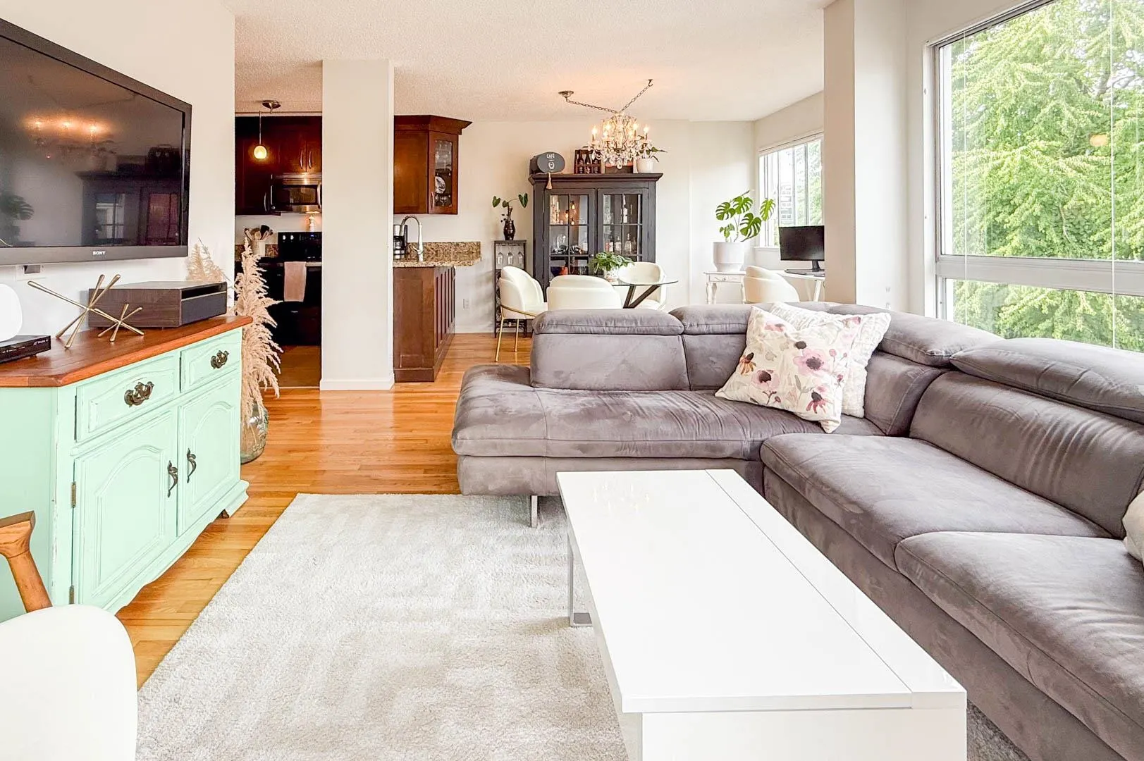401 1508 Mariner Walk