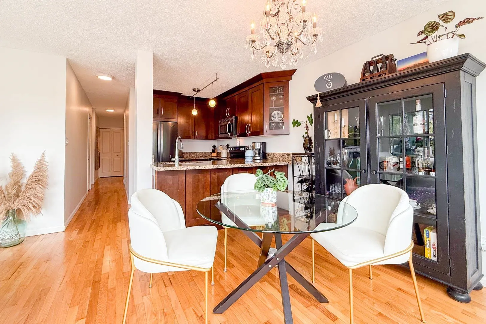 401 1508 Mariner Walk