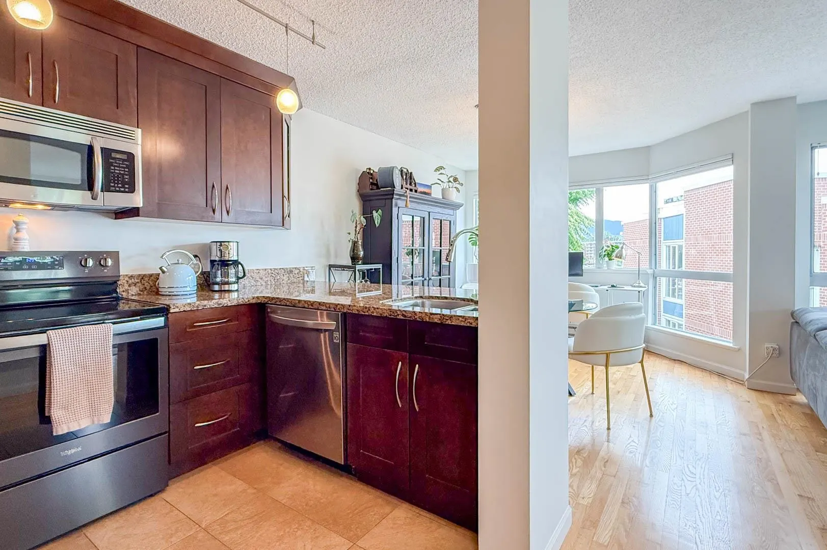 401 1508 Mariner Walk