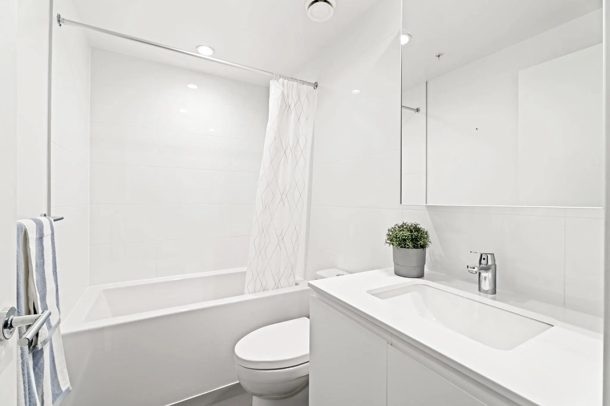 3601 3809 Evergreen Place